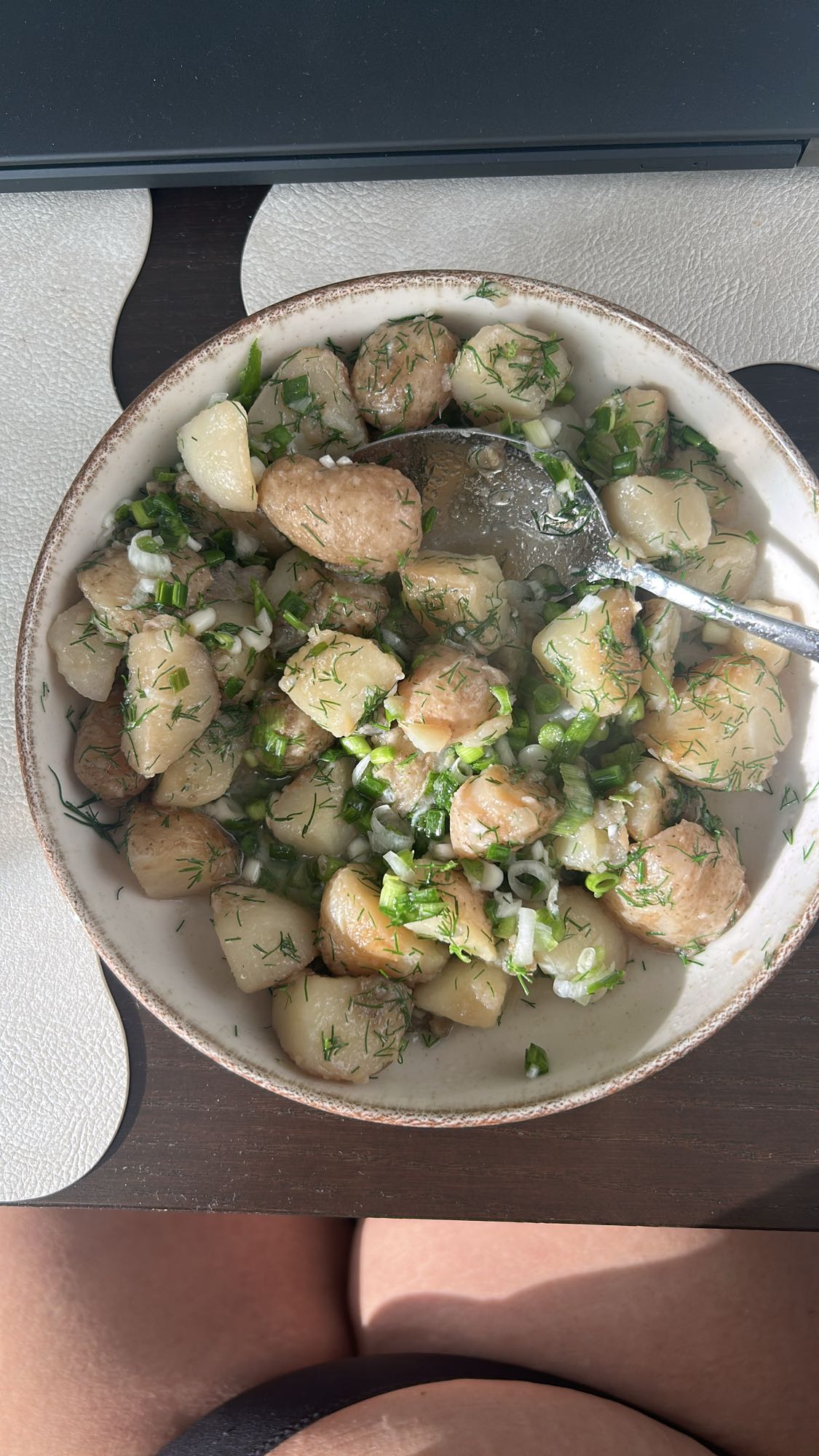 Salata de cartofi noi