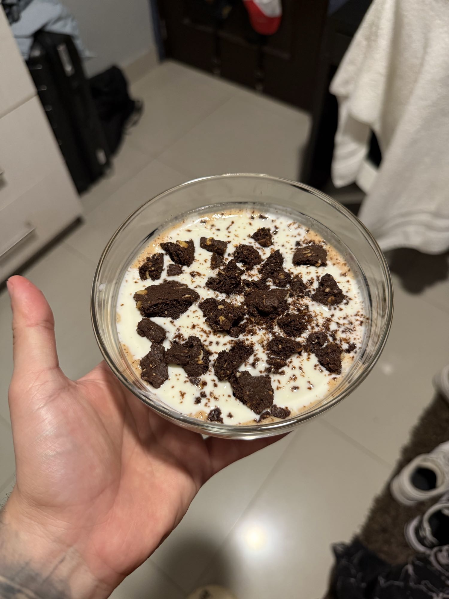 avena con yogur, leche y proteína