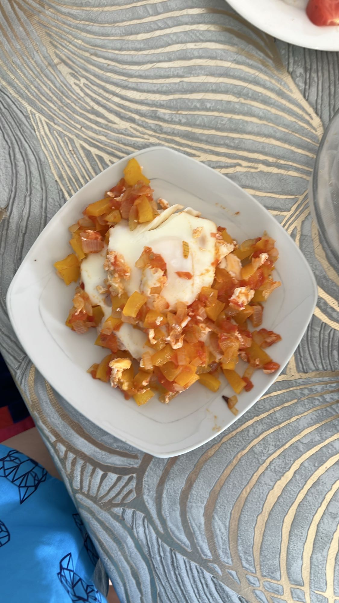 Яичница с овощами