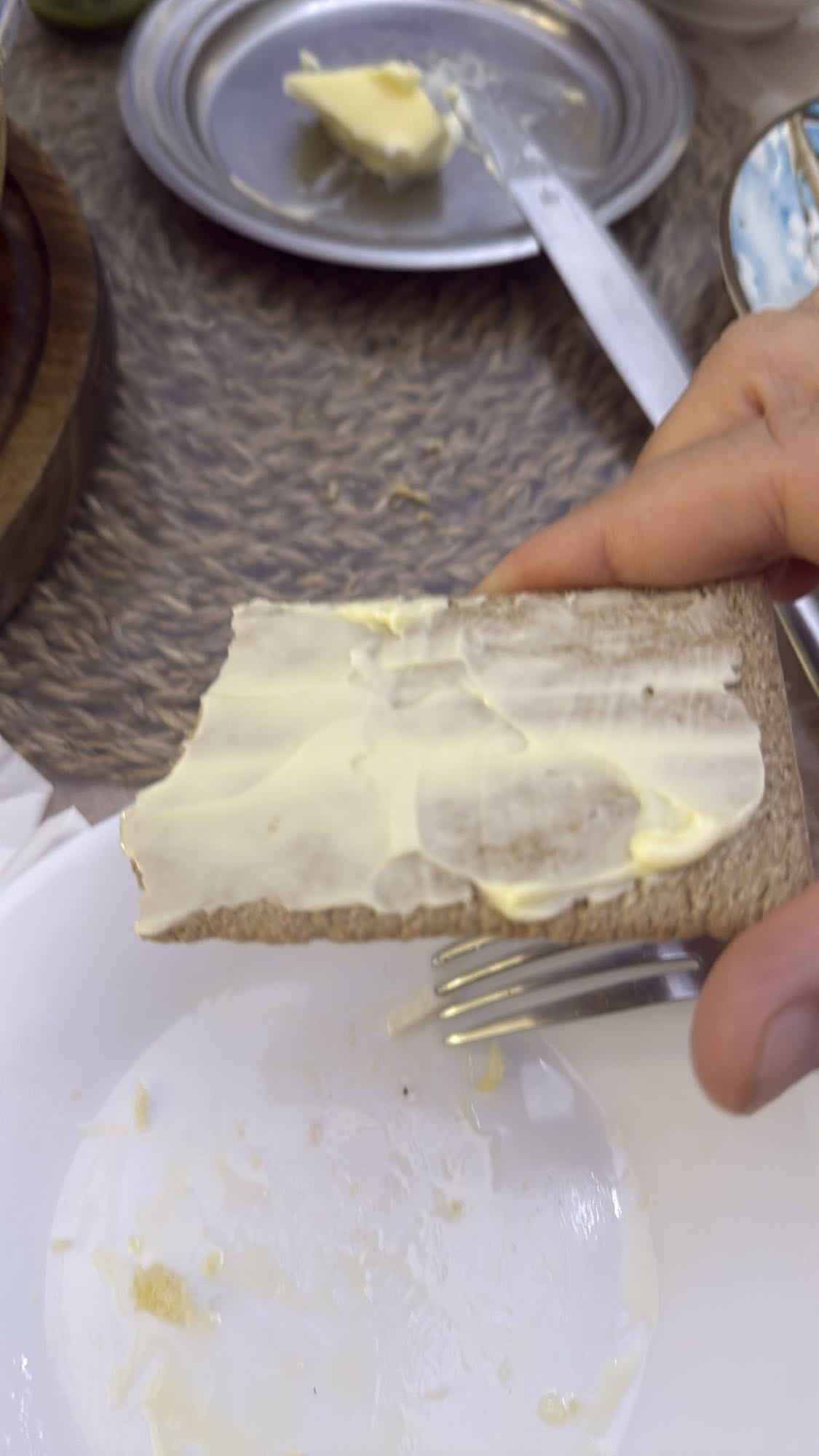 Хлебцы с маслом
