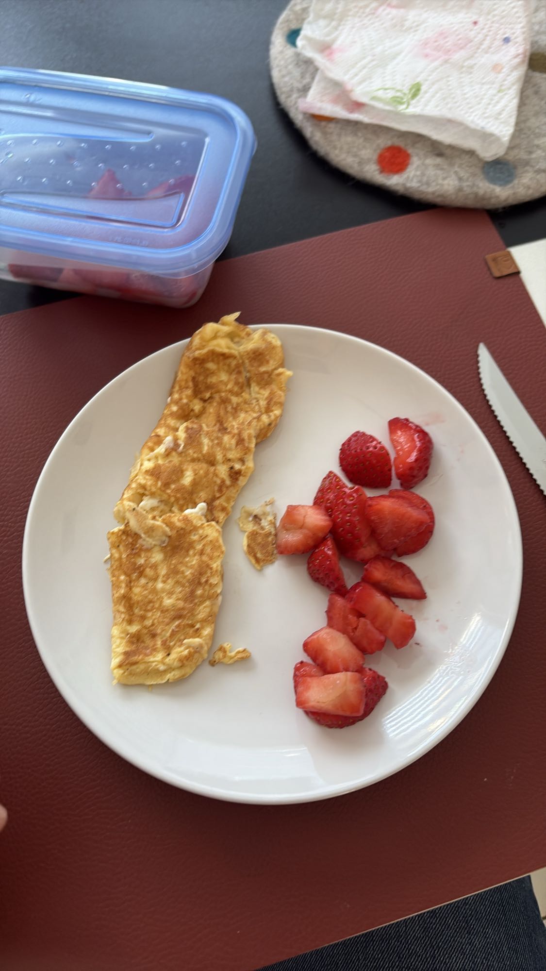Omelet with Strawberries