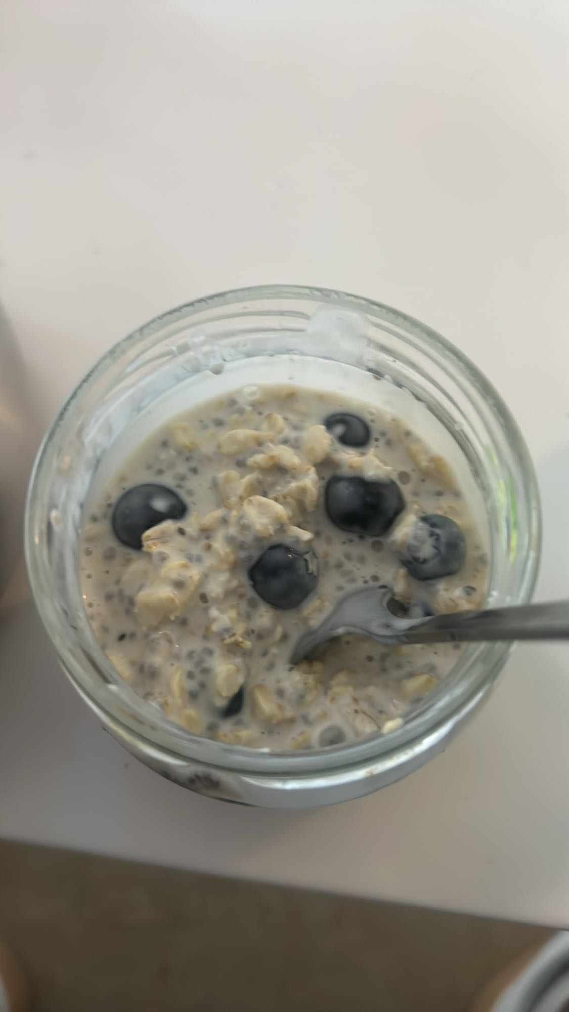 Overnight Oats mit Blaubeeren