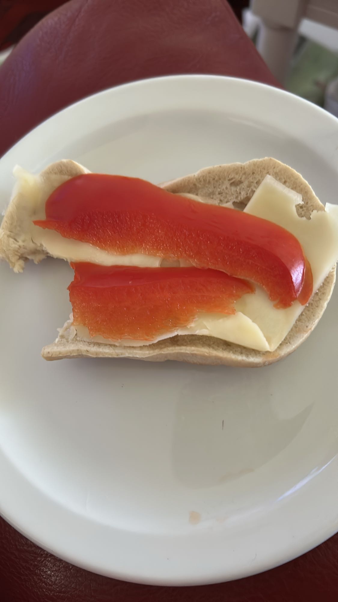 Pitabröd med ost paprika