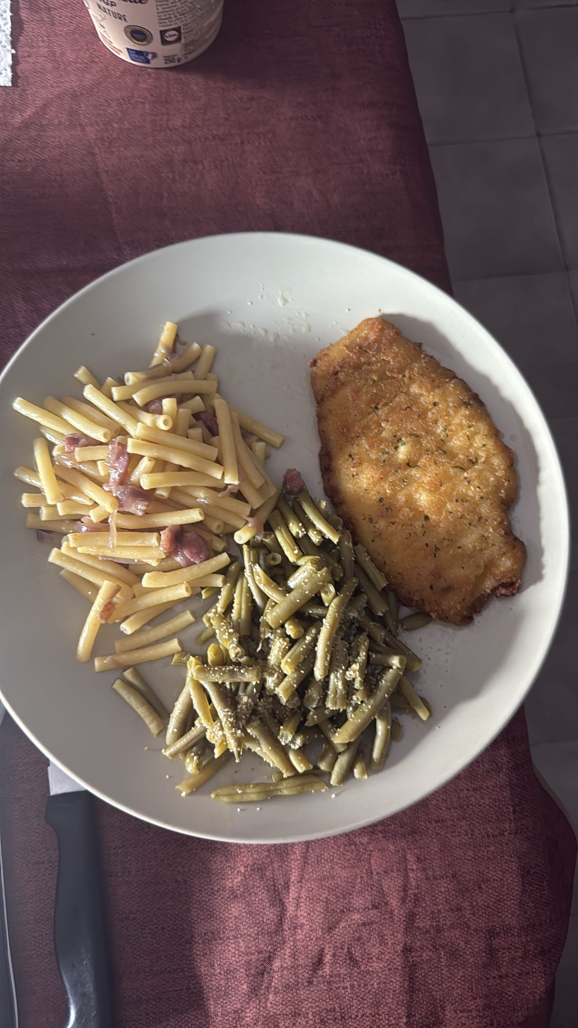 Escalope panée et pâtes
