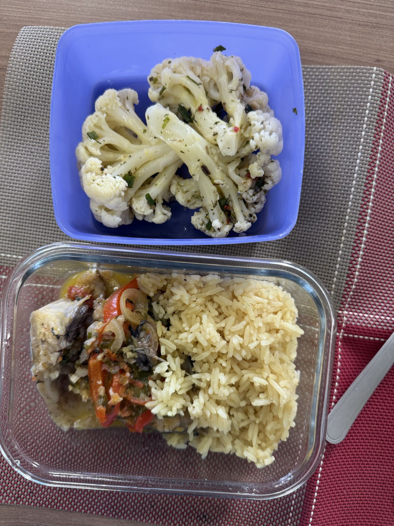 Frango com arroz e couve