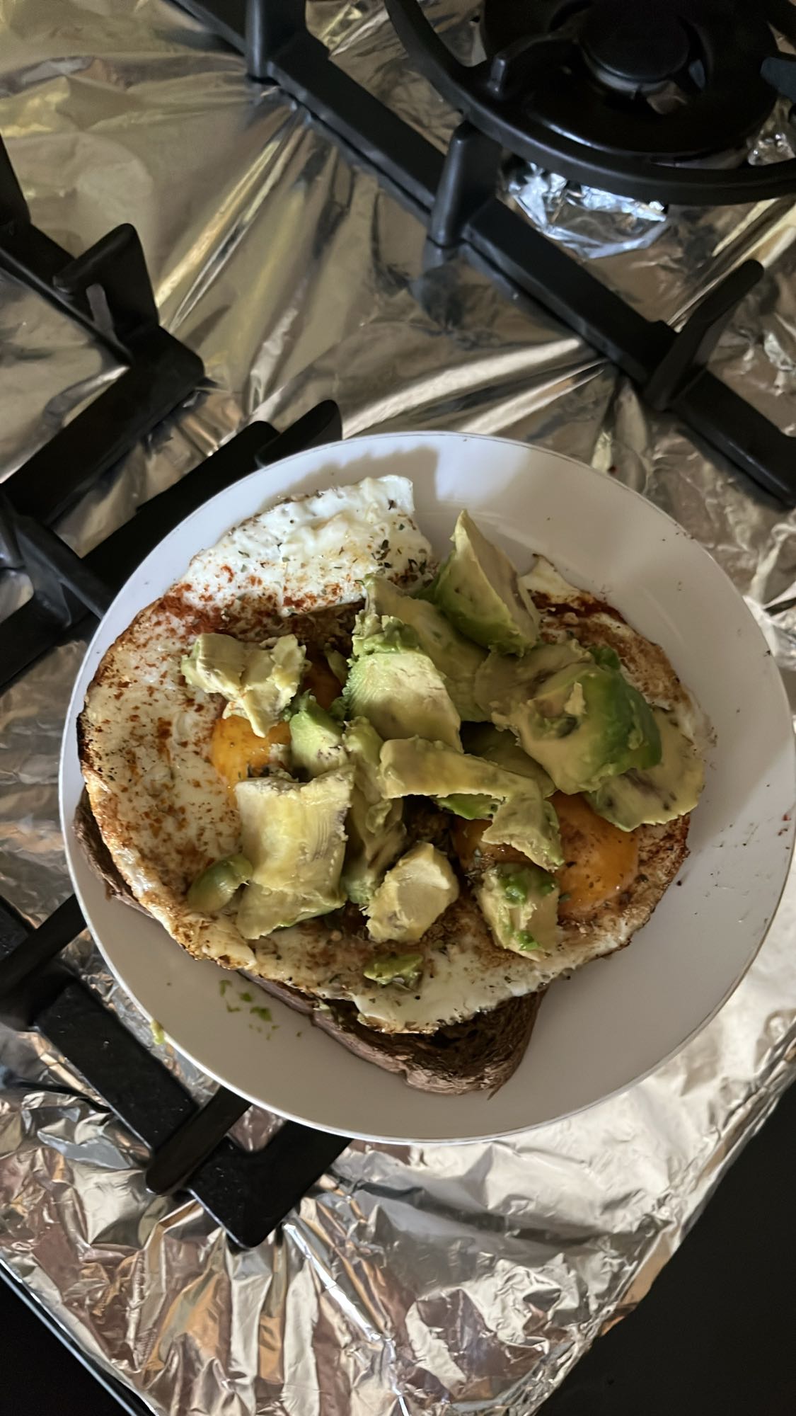 Tartine avocat et œufs