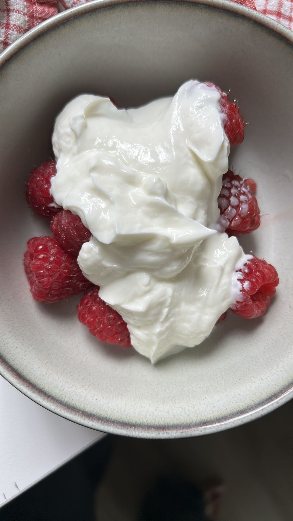 Yogurt with Raspberries