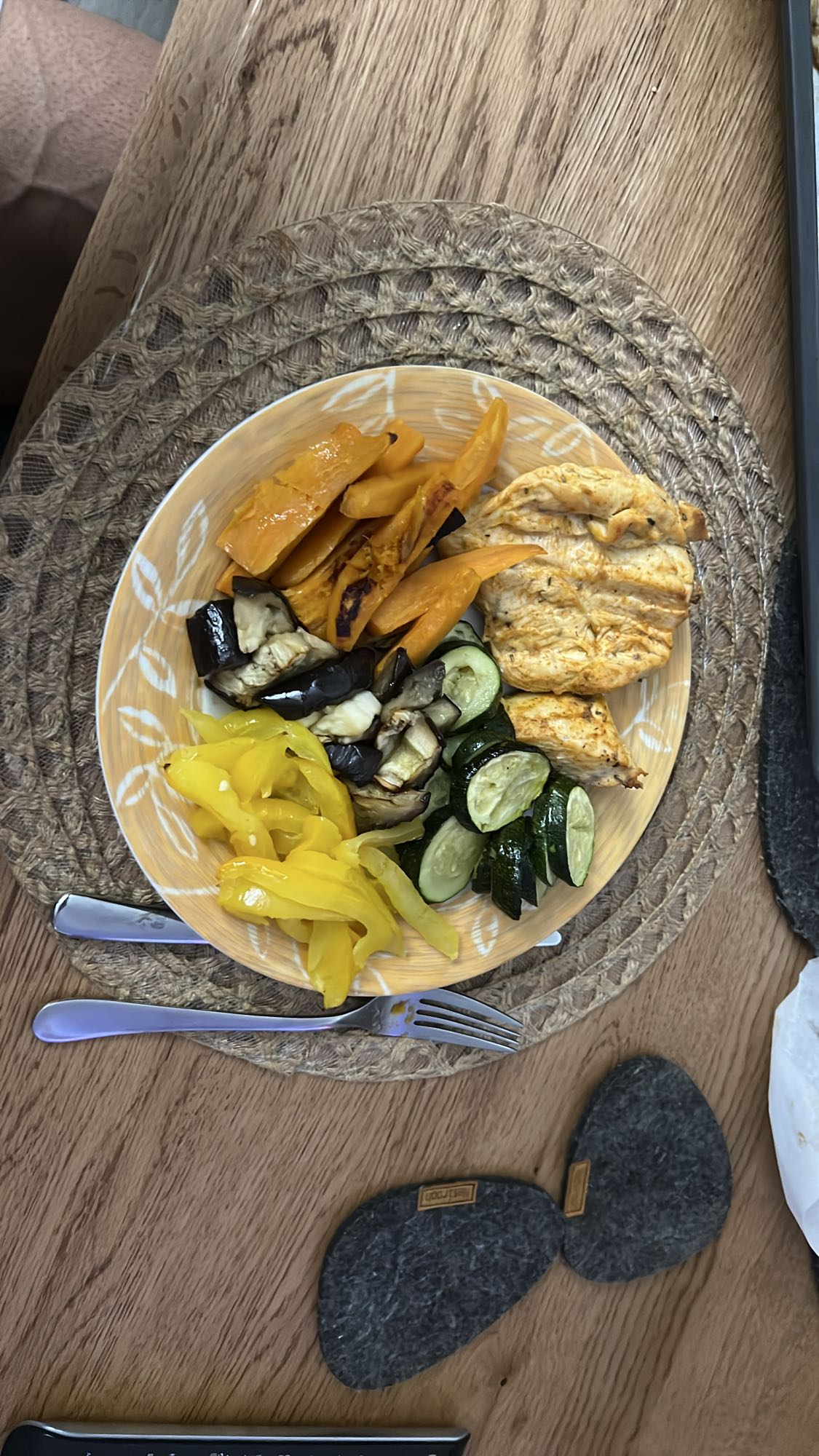 Pollo e verdure grigliate
