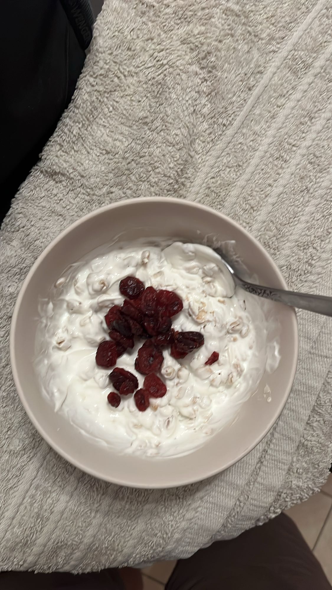 Кисело мляко с овес