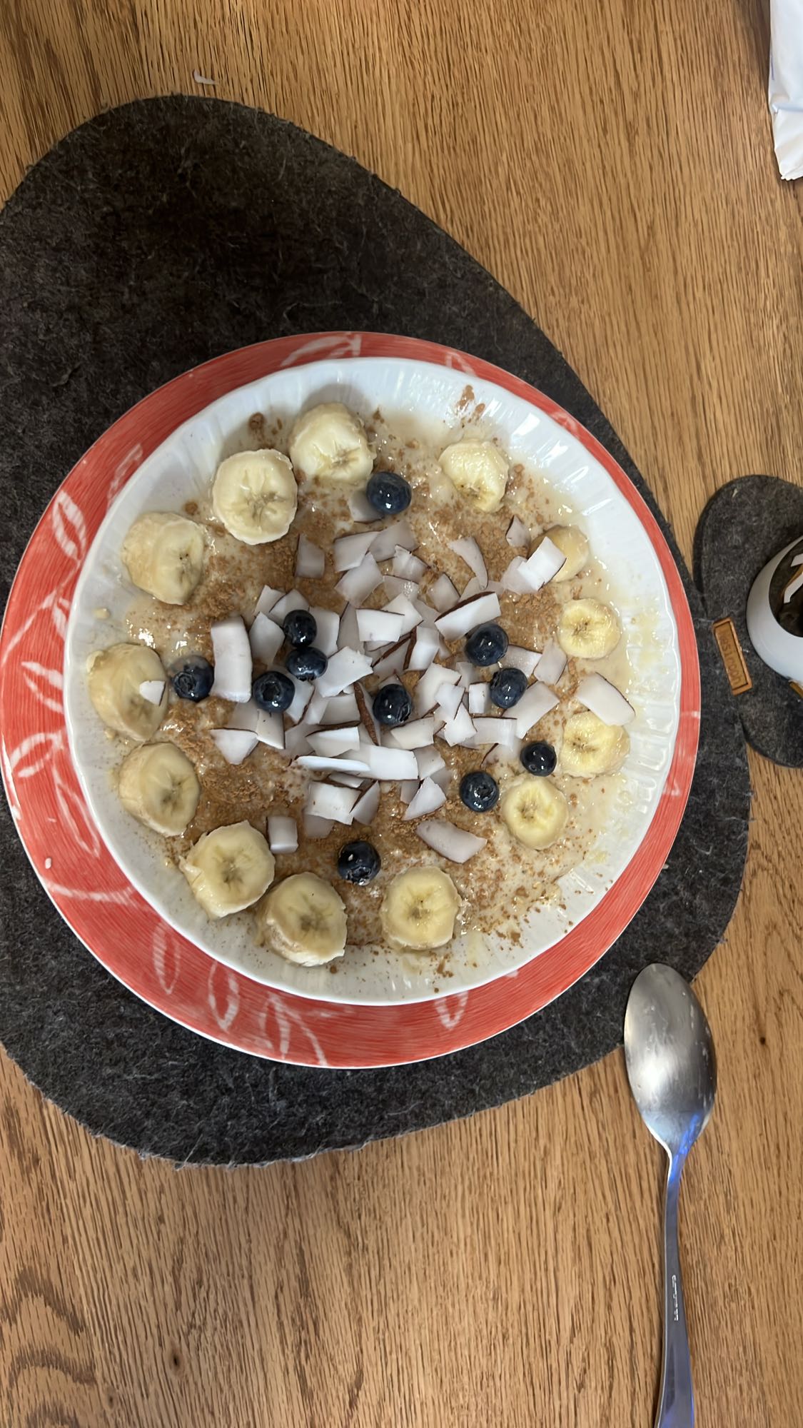 Porridge con frutta