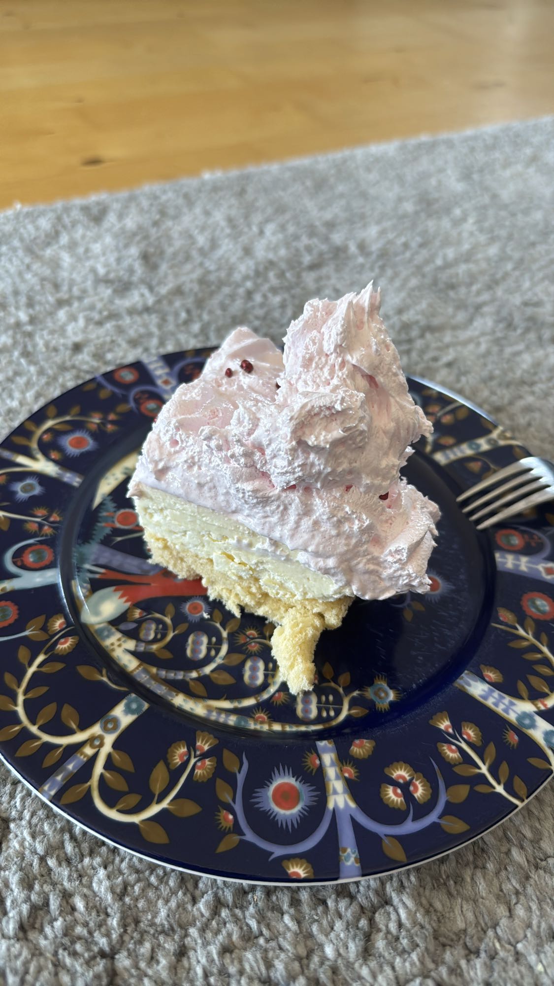 Strawberry Cream Cake