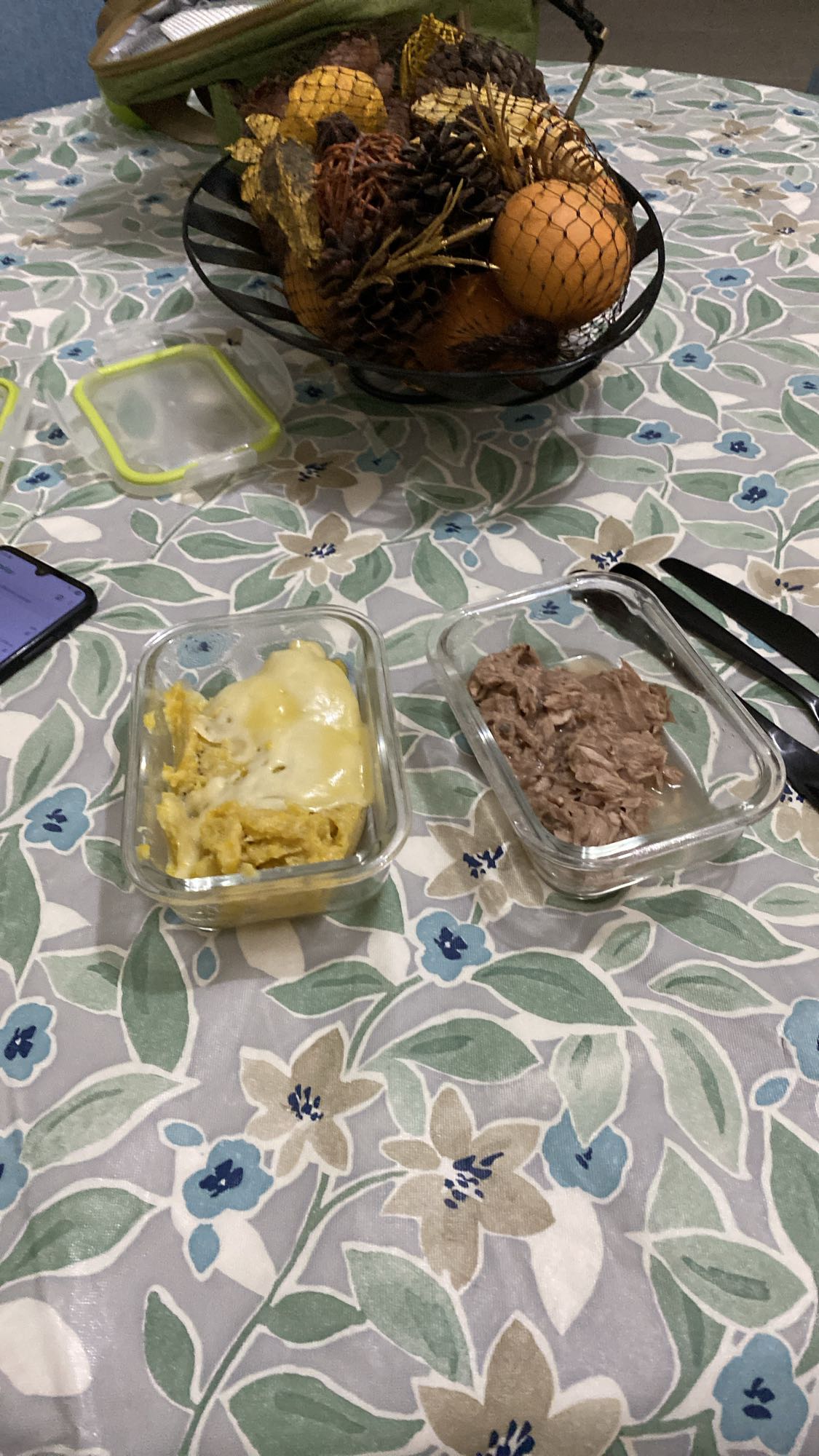 atun con tortilla y queso