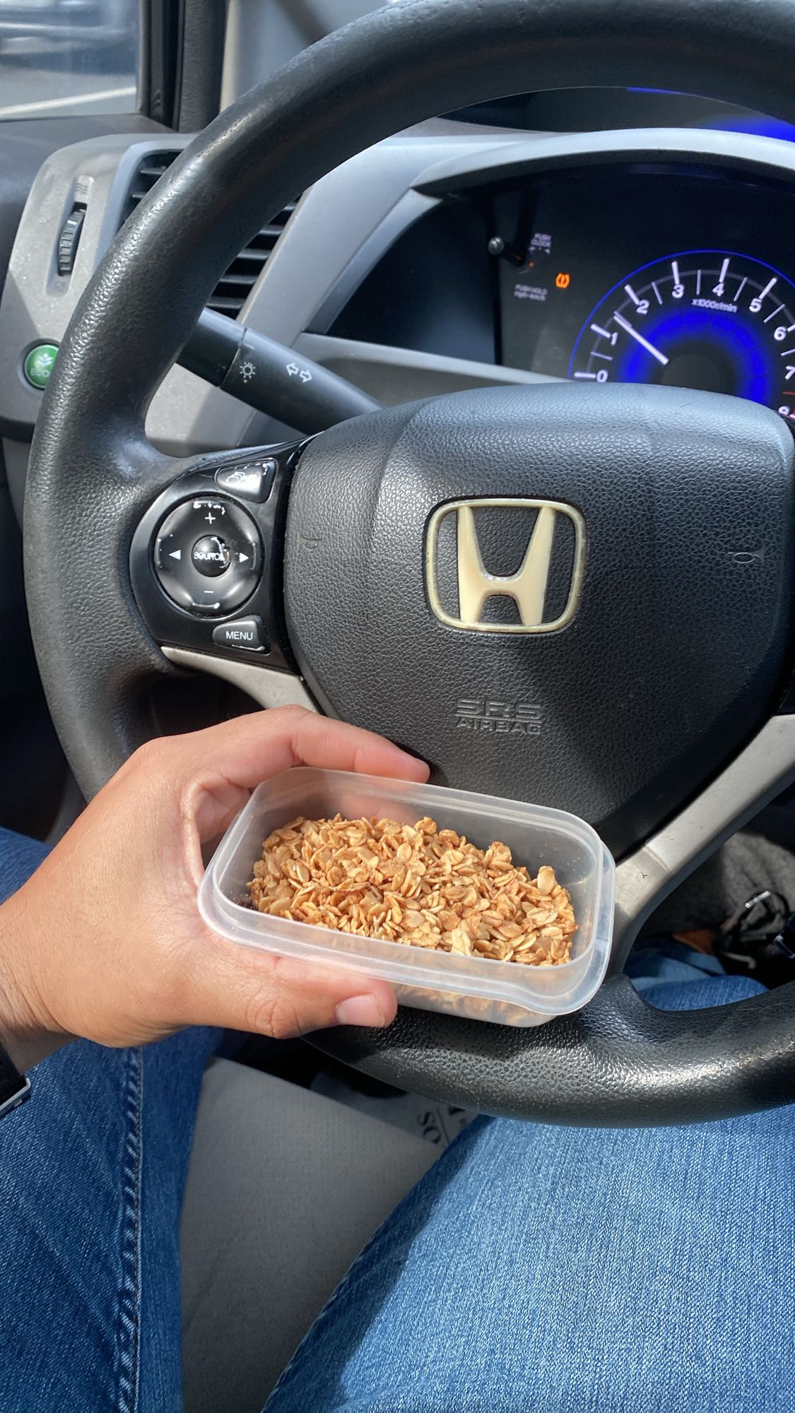 granola en recipiente