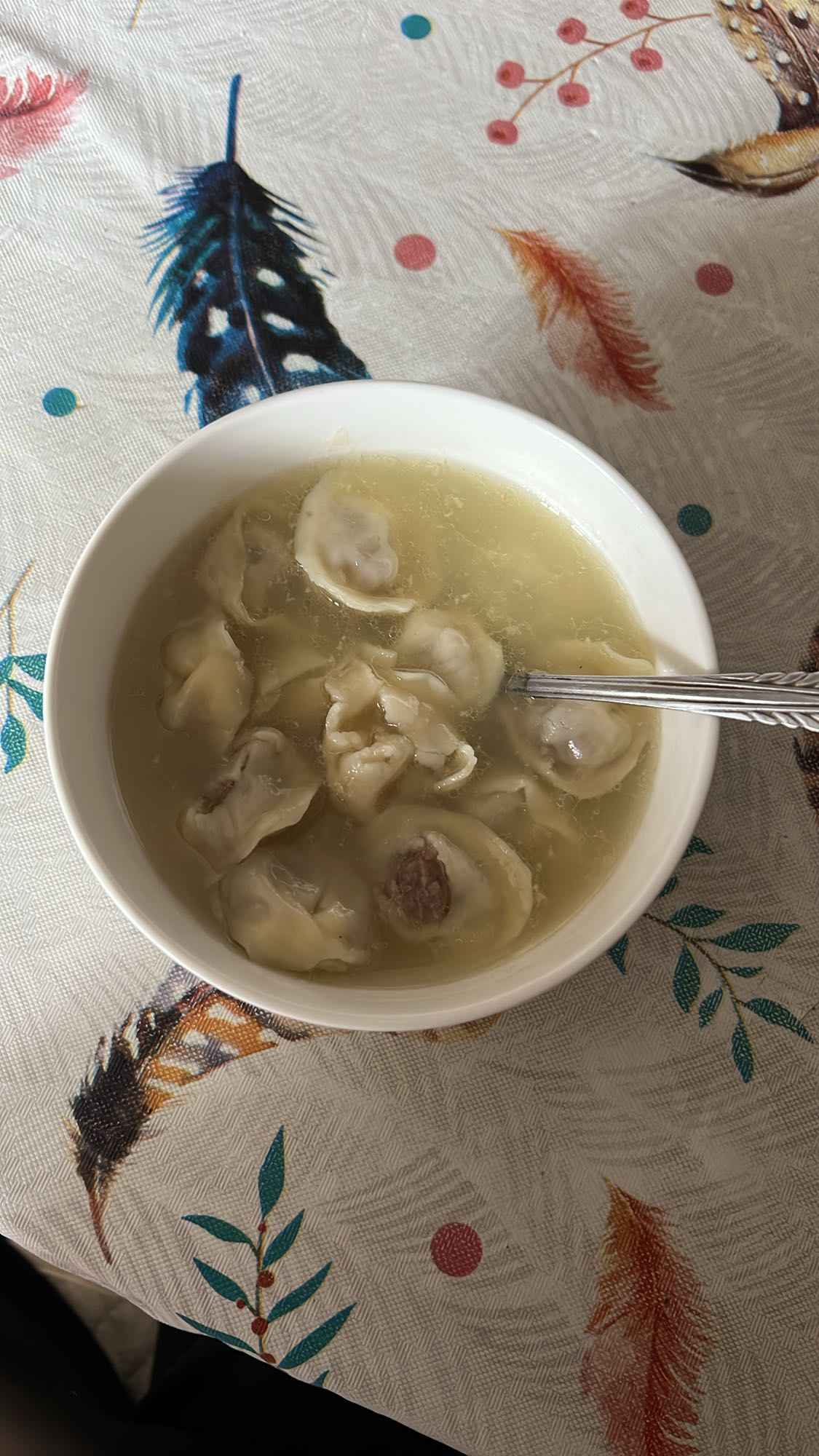 Пельмени в бульоне