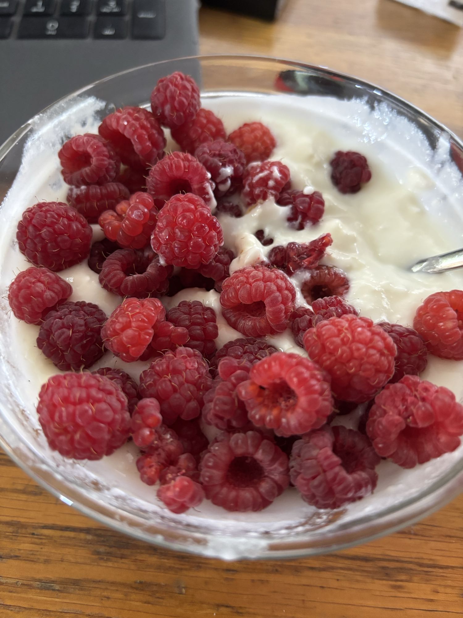 Málnás joghurt