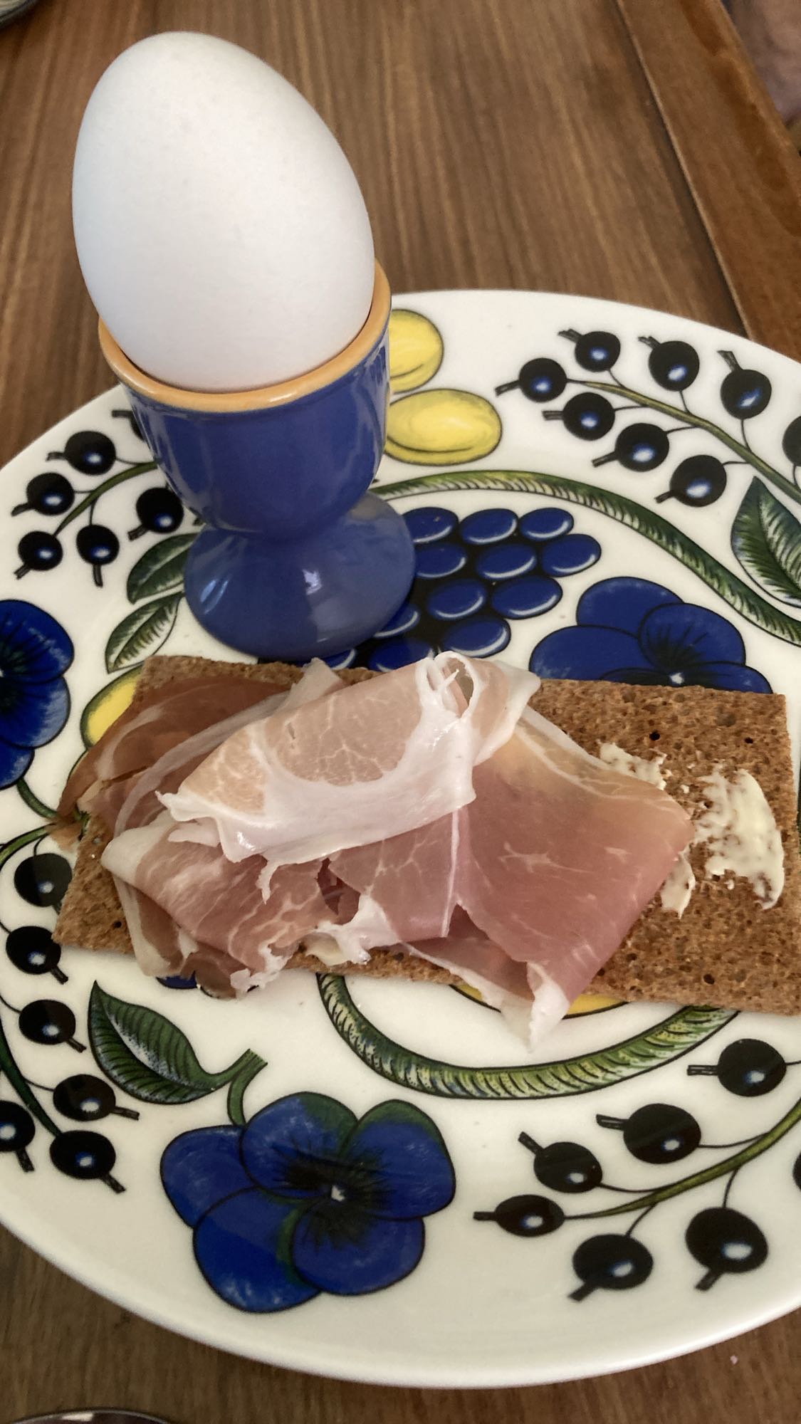 Ägg med skinka och knäcke