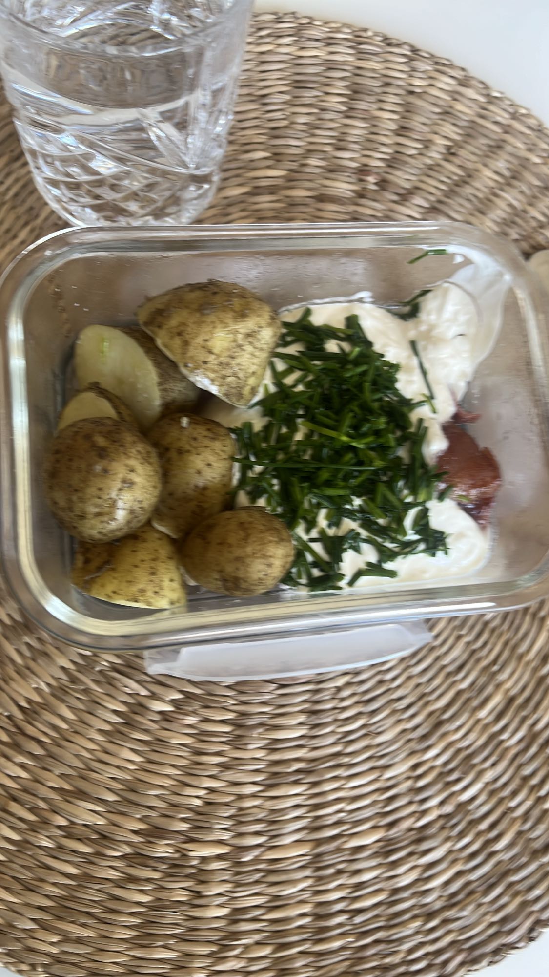 Potatis med gräddfil