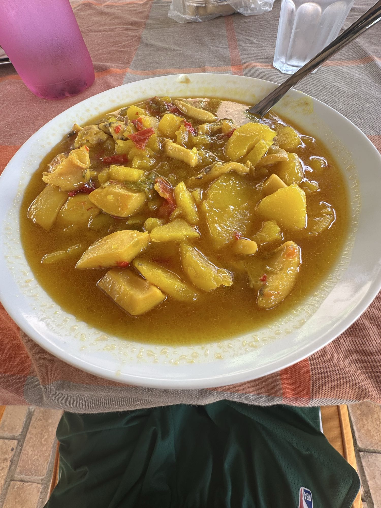 guiso de pollo y papa