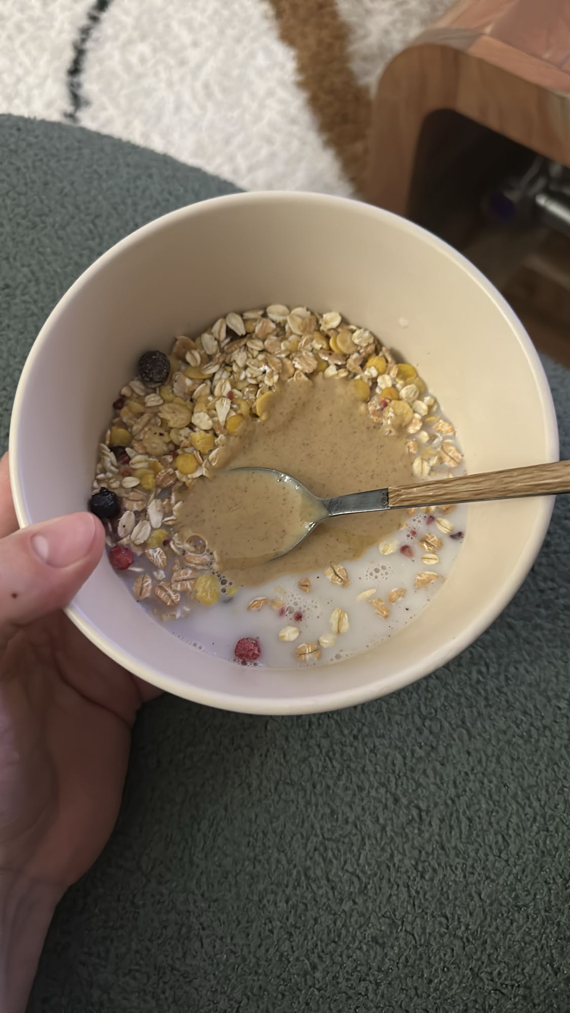 Muesli au lait et tahini