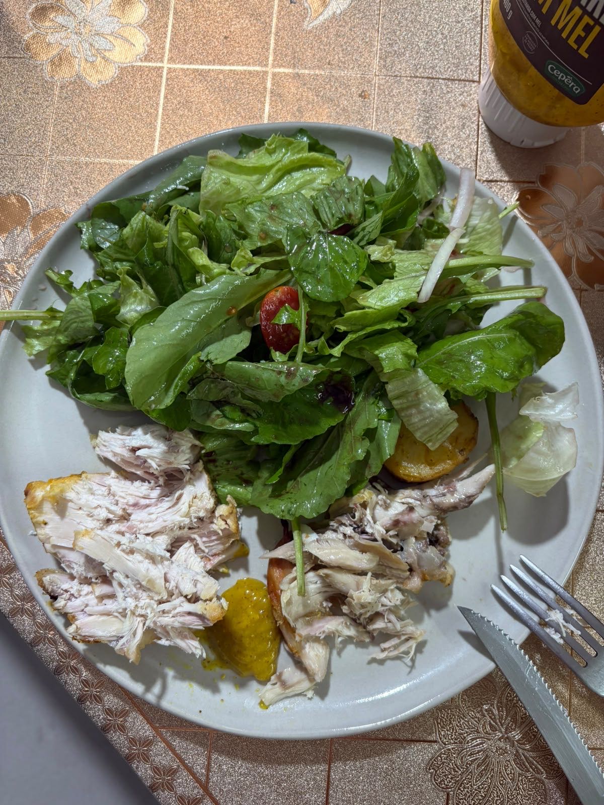 salada com frango
