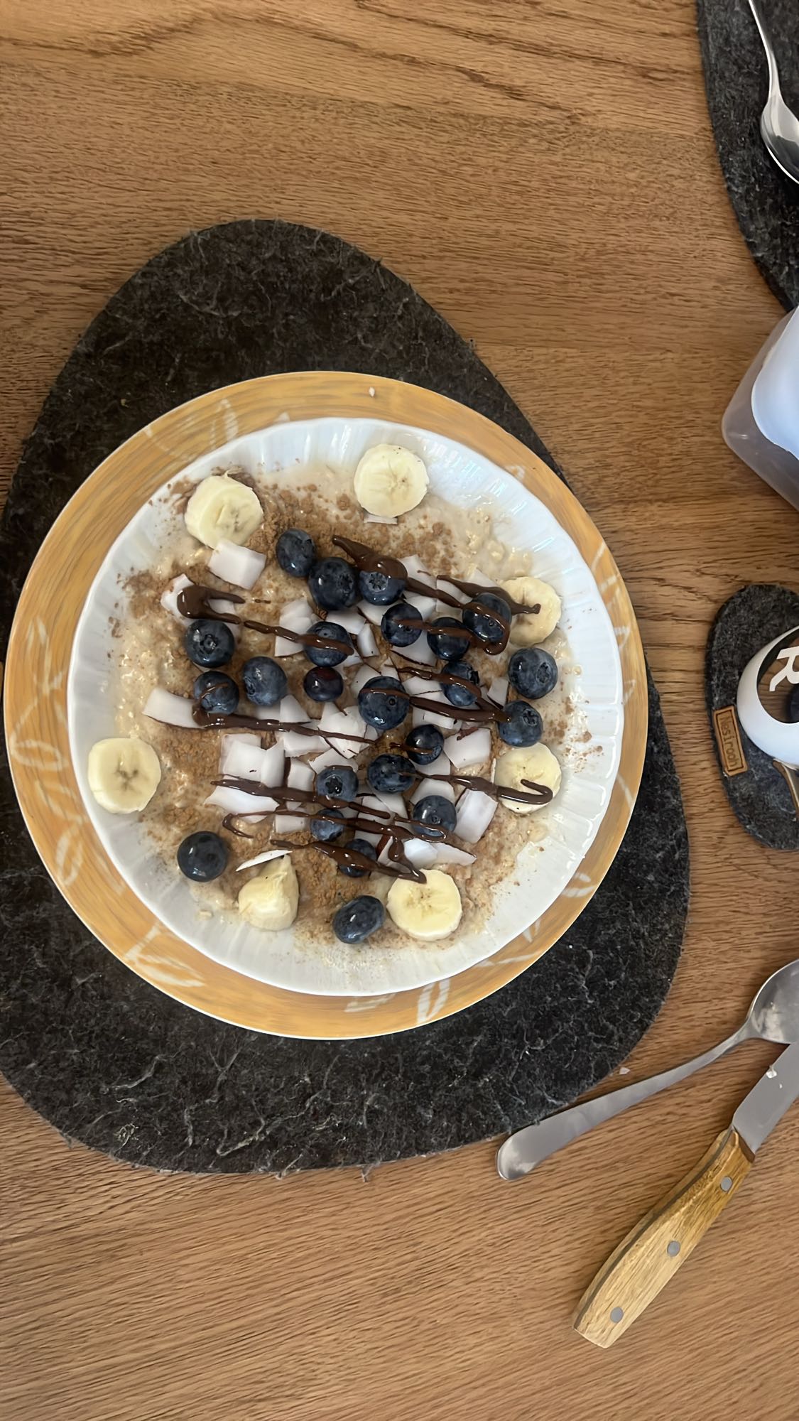 Porridge mit Obst