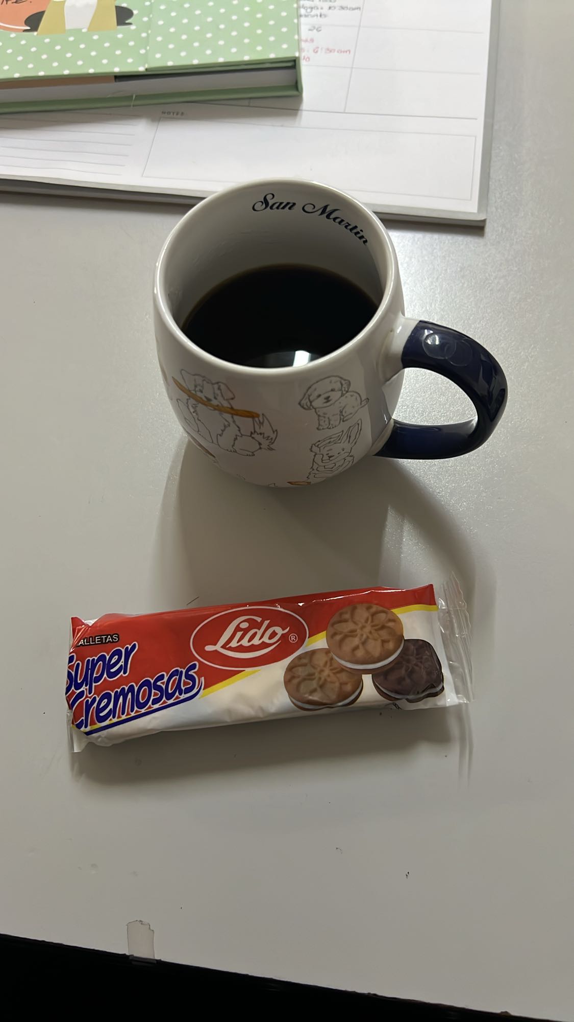 café con galletas