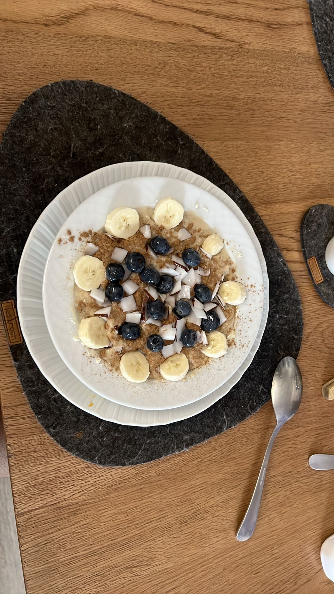 Porridge mit Obst