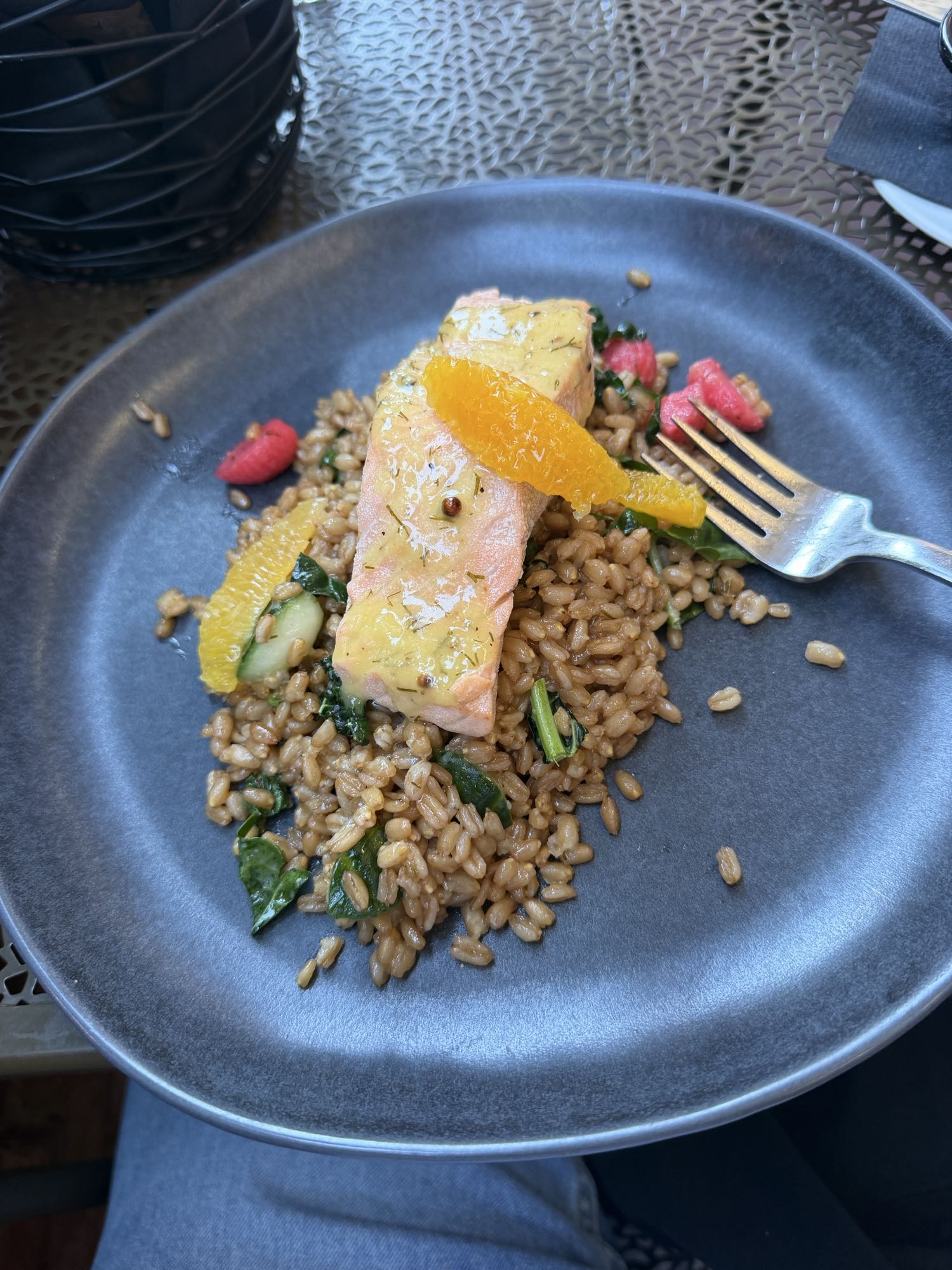 Salmone con farro