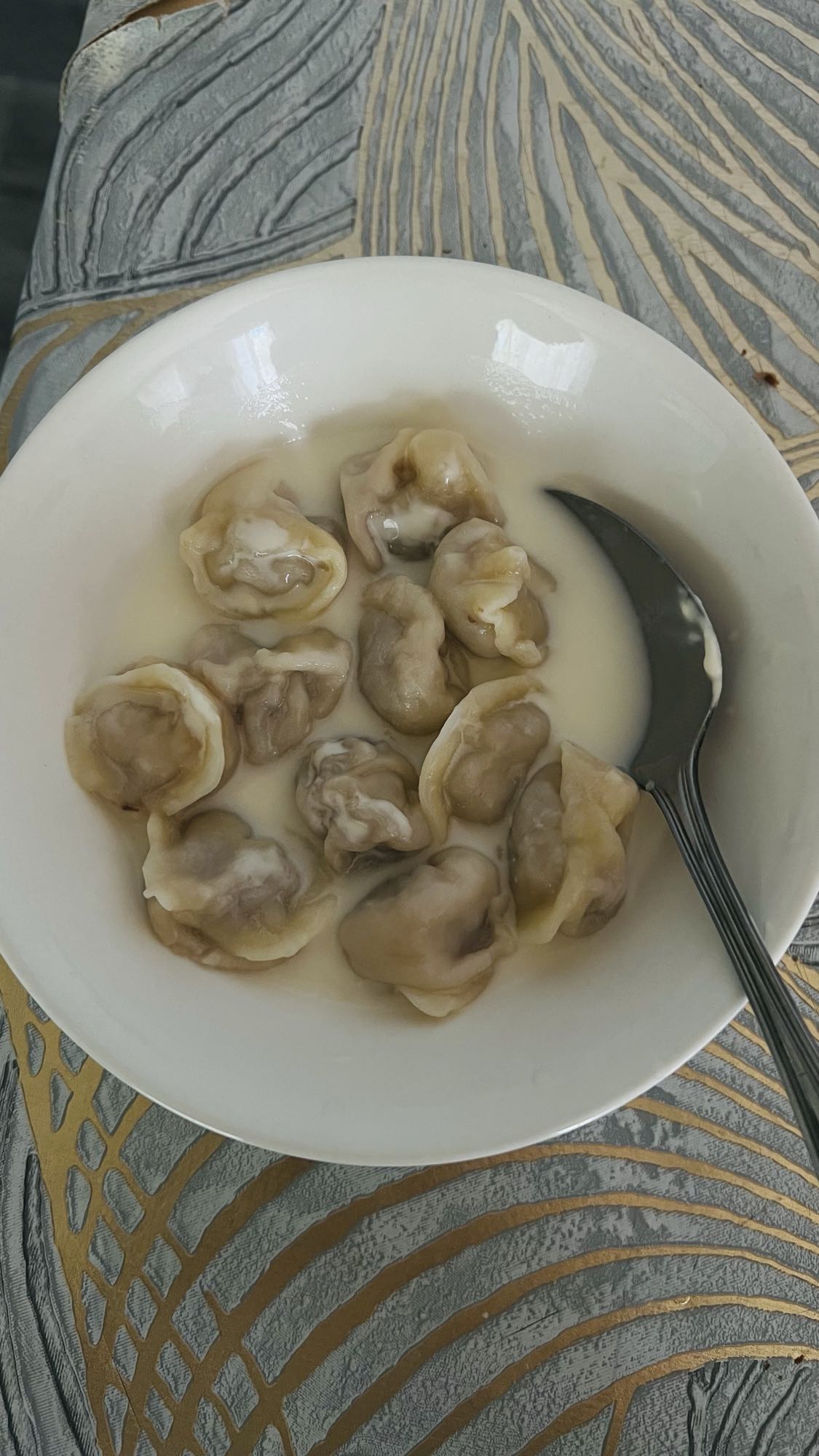 Пельмени со сметаной