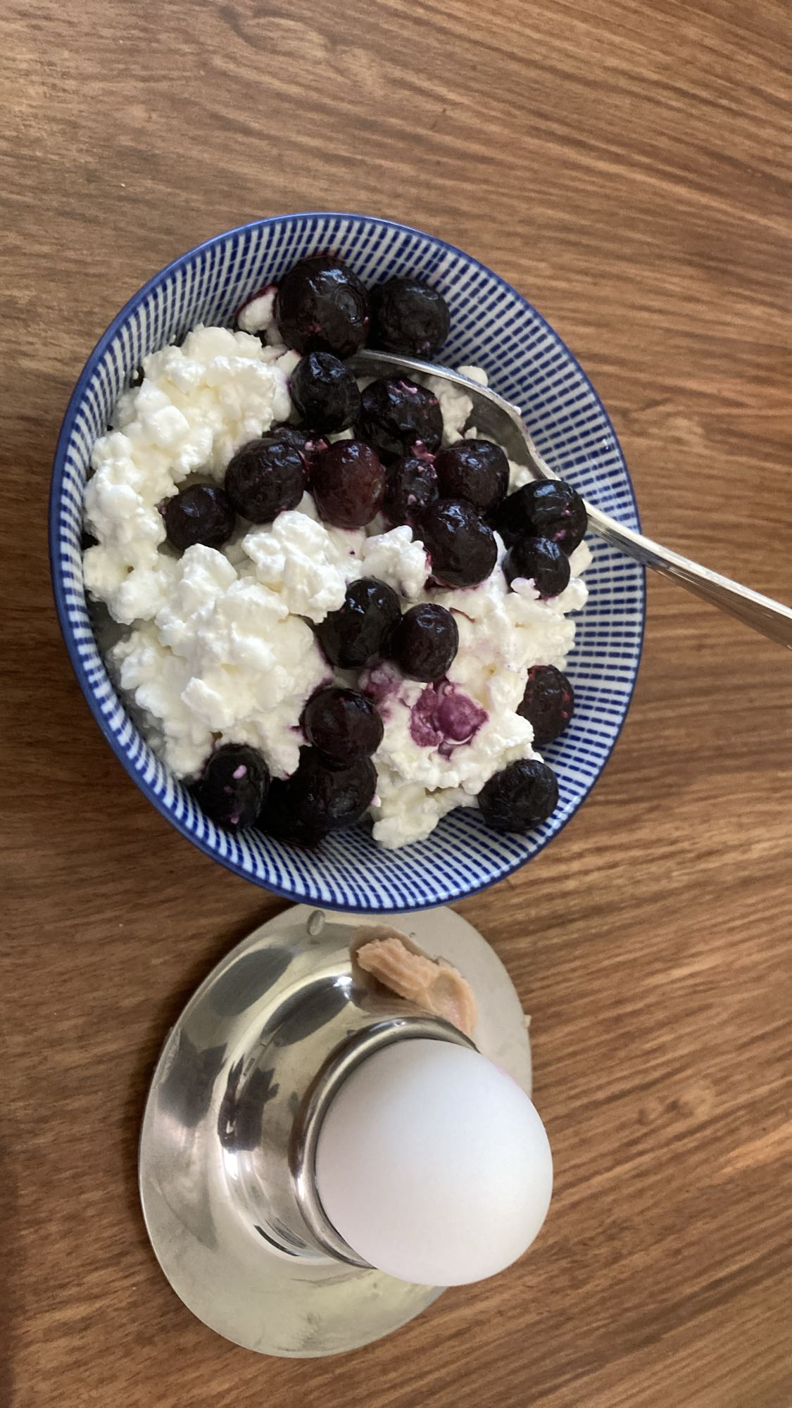 Keso med blåbär och ägg