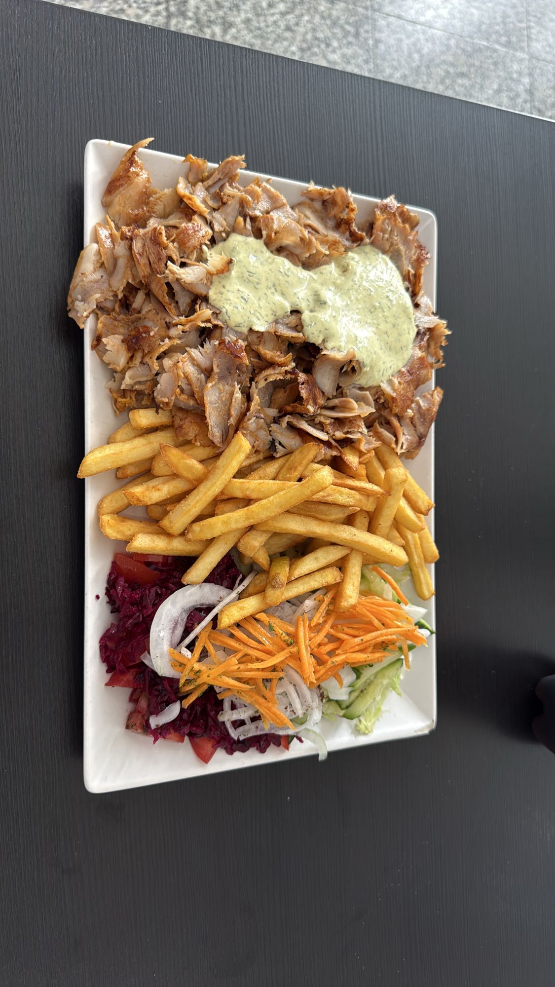 Döner Teller mit Pommes