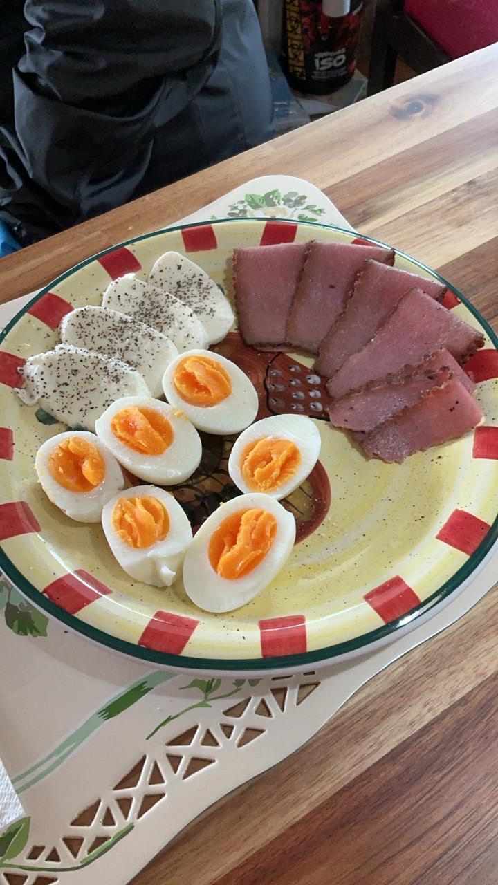 huevos con jamon y queso