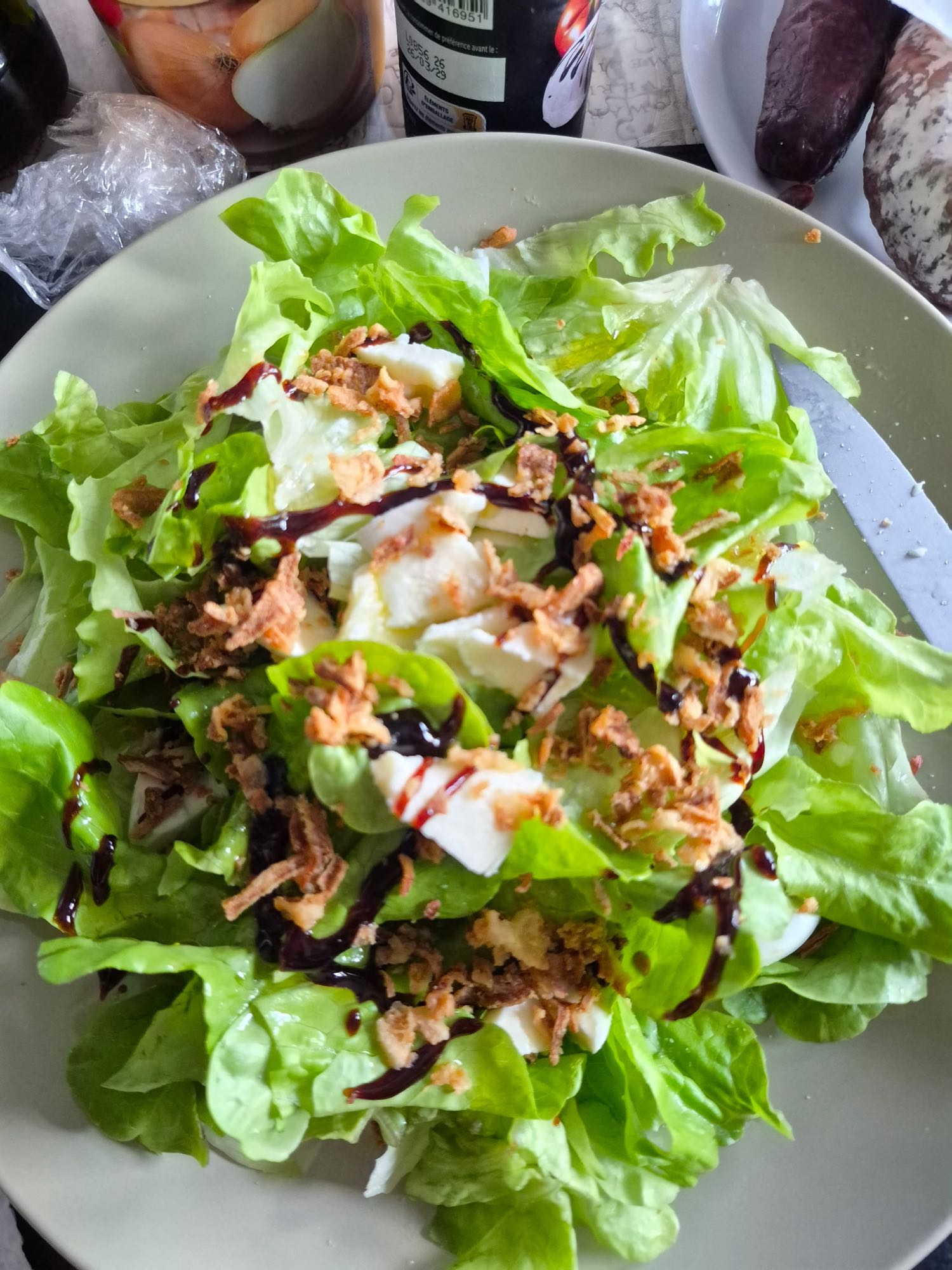 Salade verte garnie