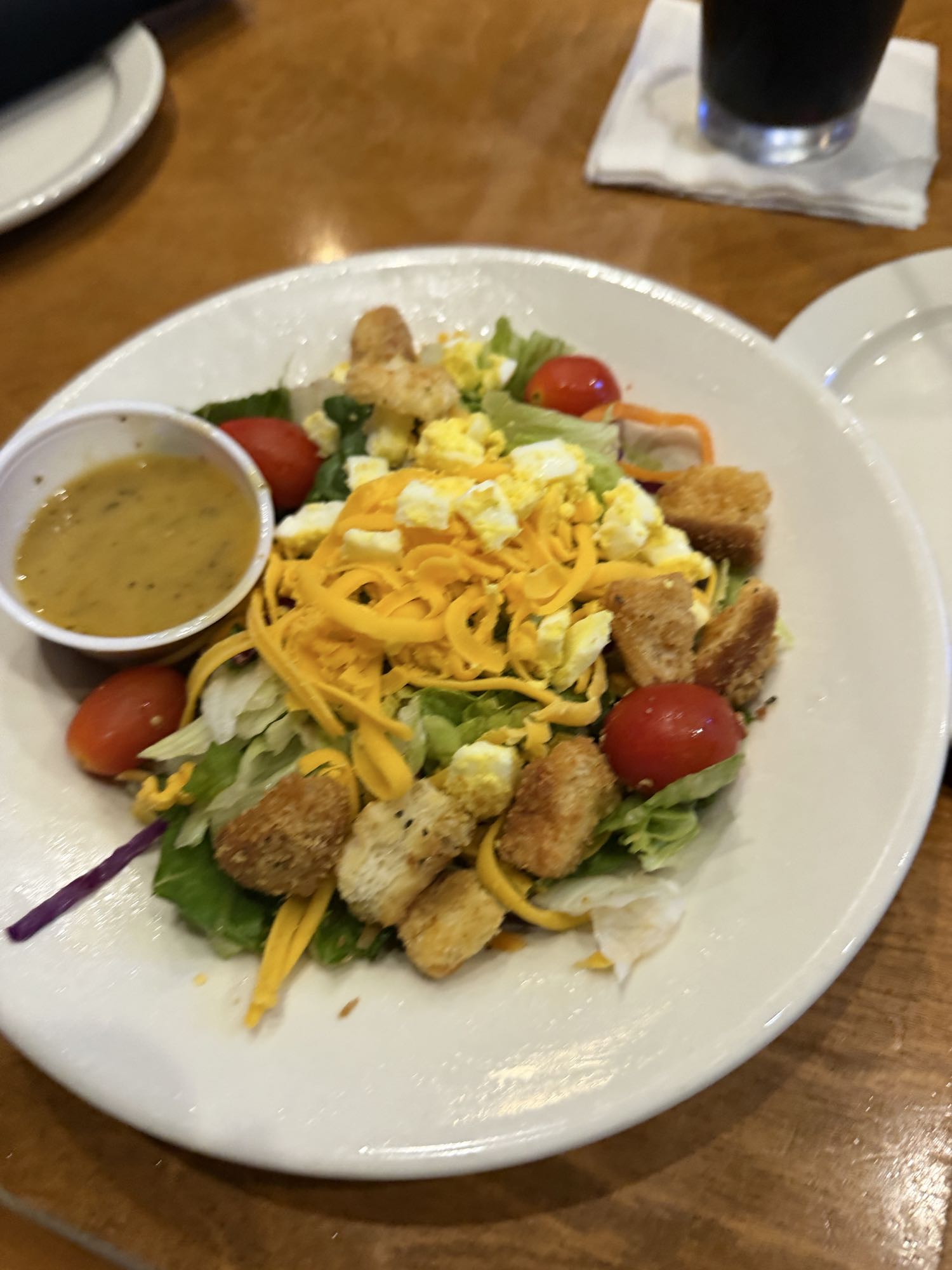 Insalata mista con uovo