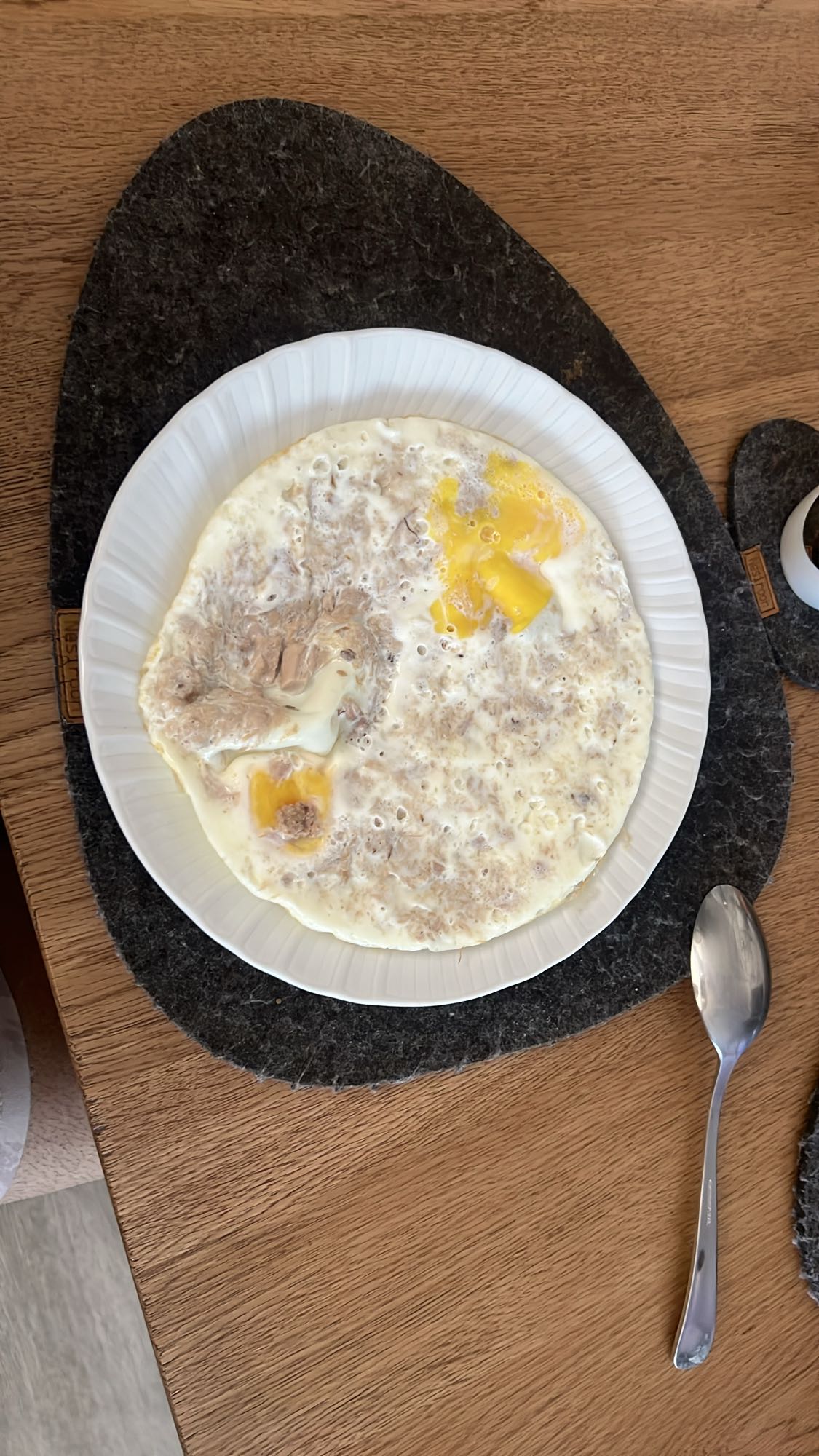 Huevos con atun