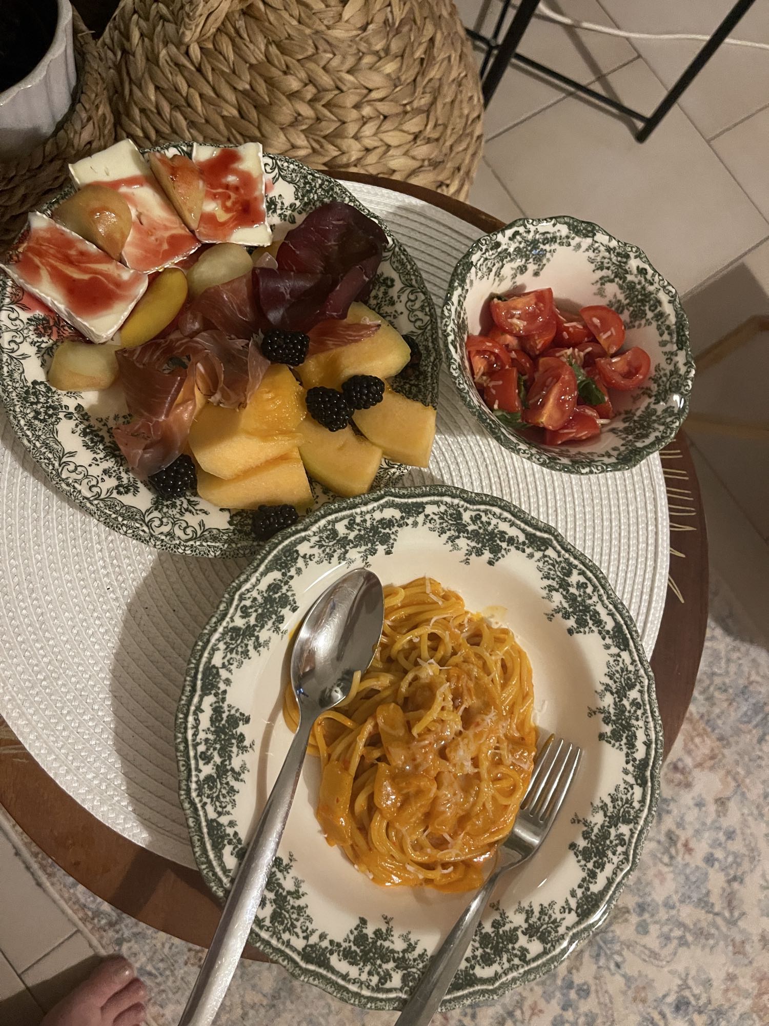 Паста с закусками