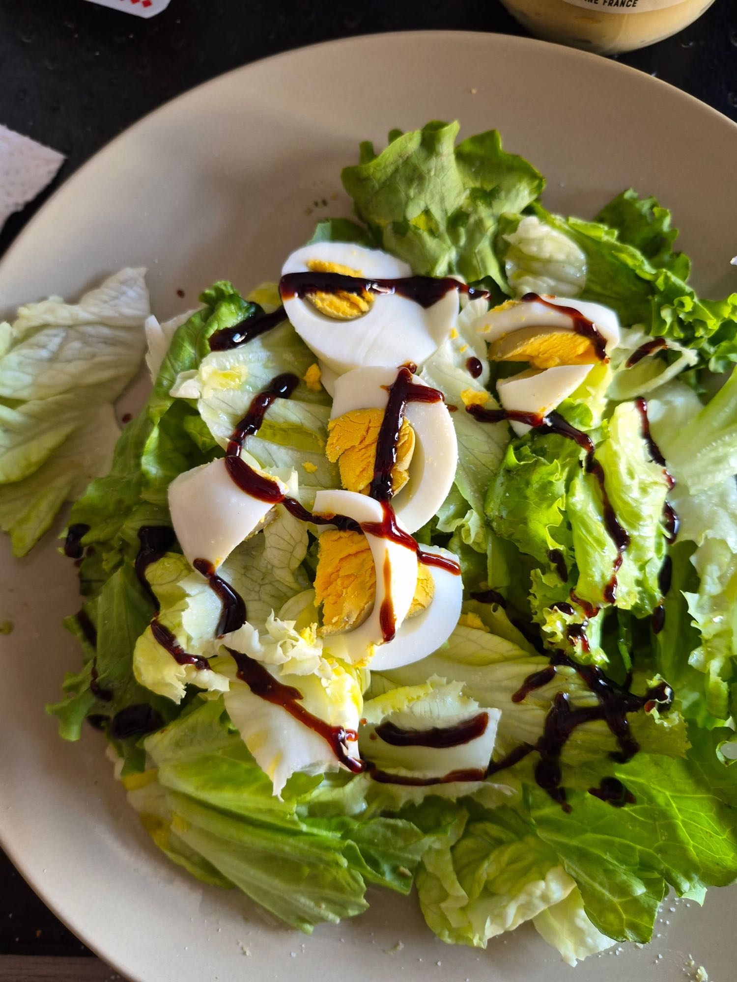 Salade oeufs et laitue