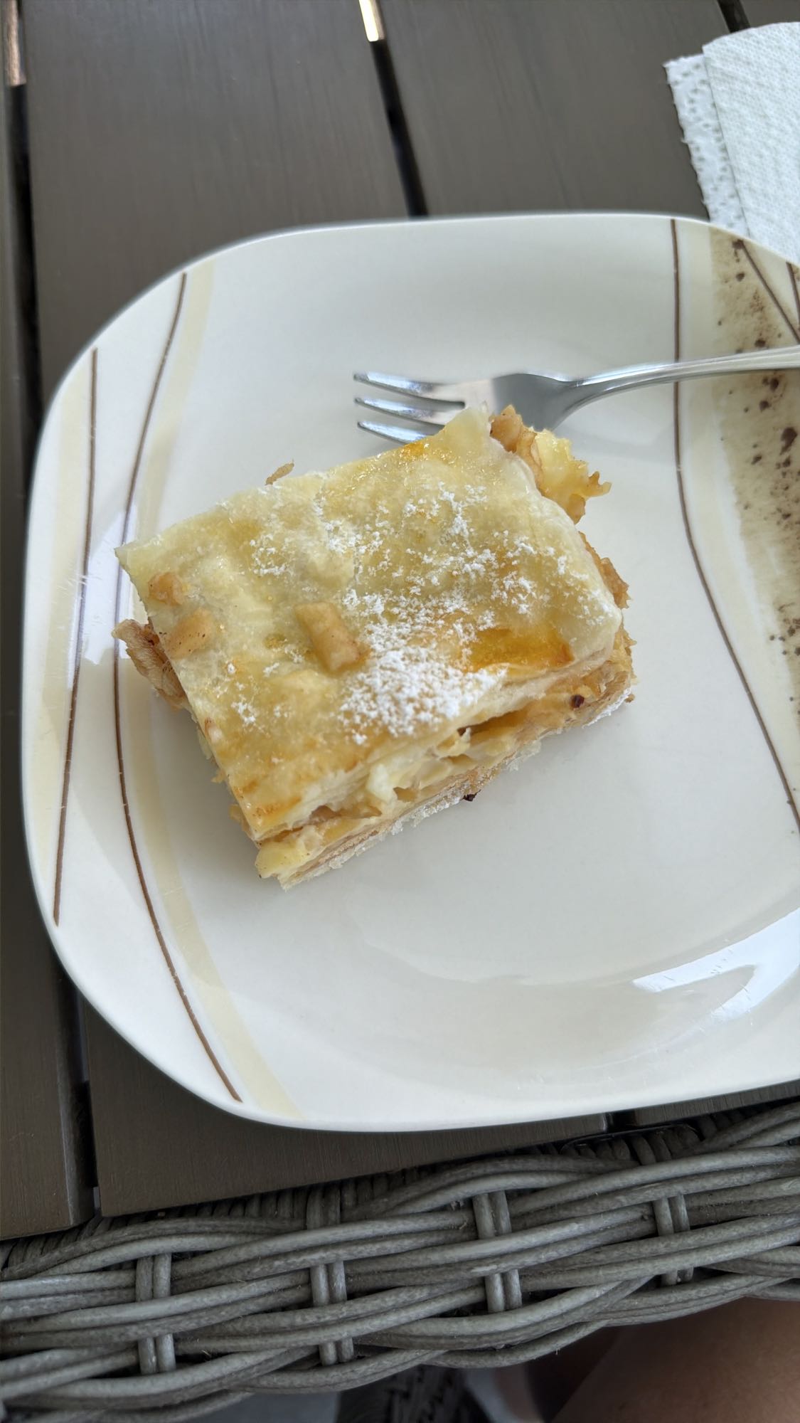Apfel-Blätterteigschnitte