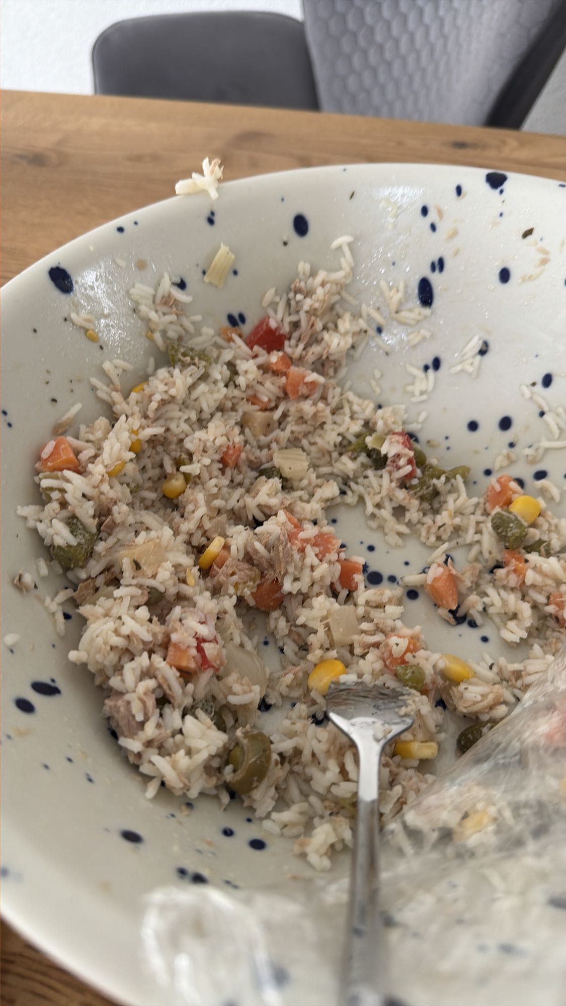 Reissalat mit Thunfisch