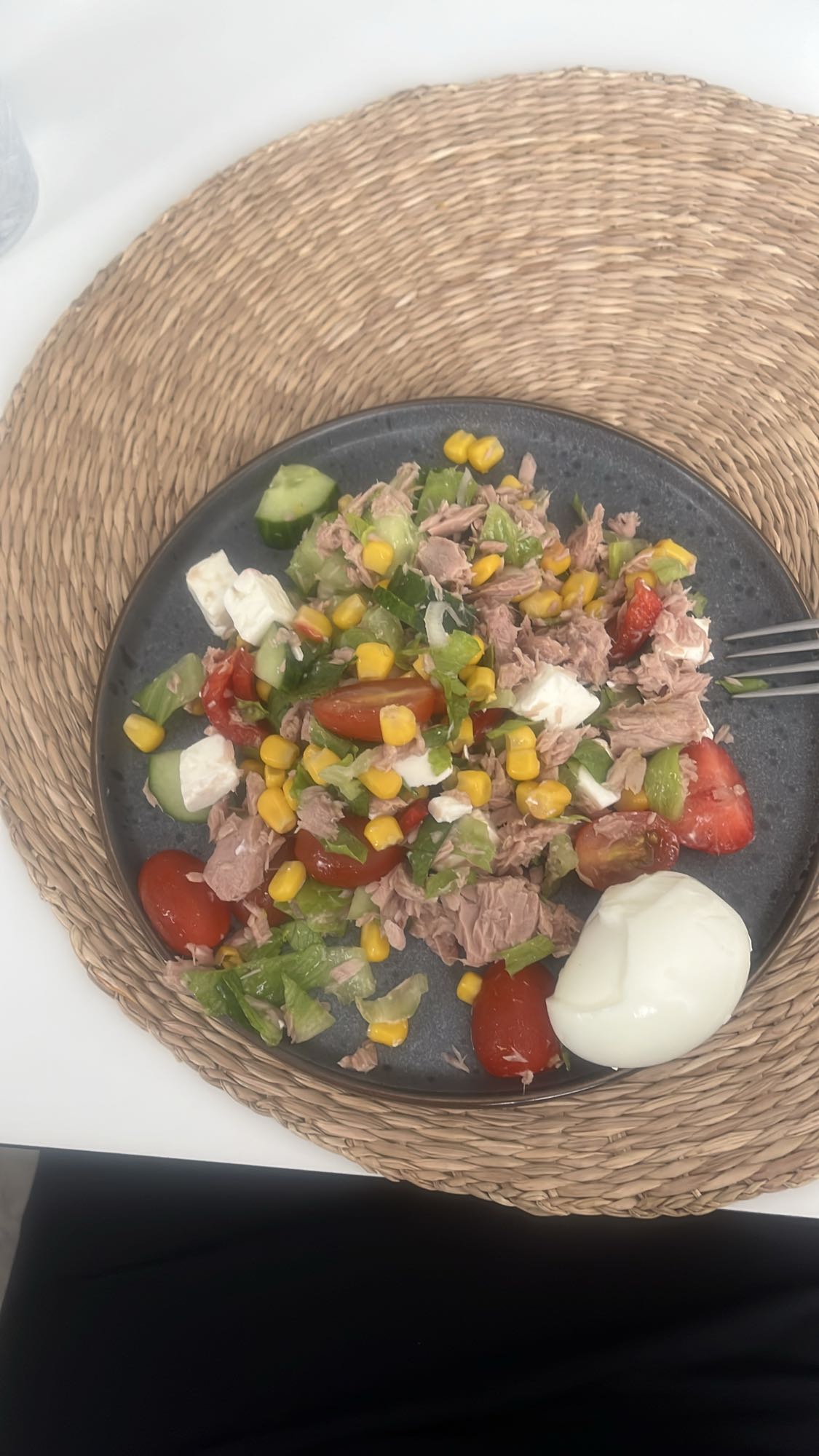 Tonfisksallad med ägg