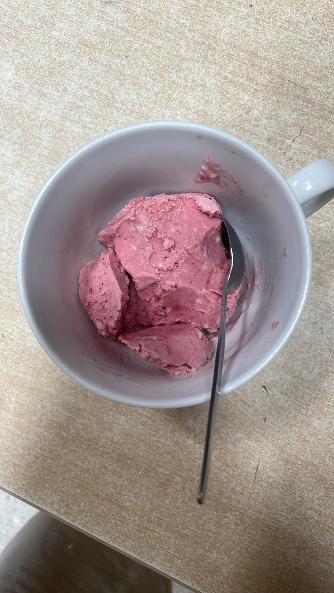Domowe lody truskawkowe