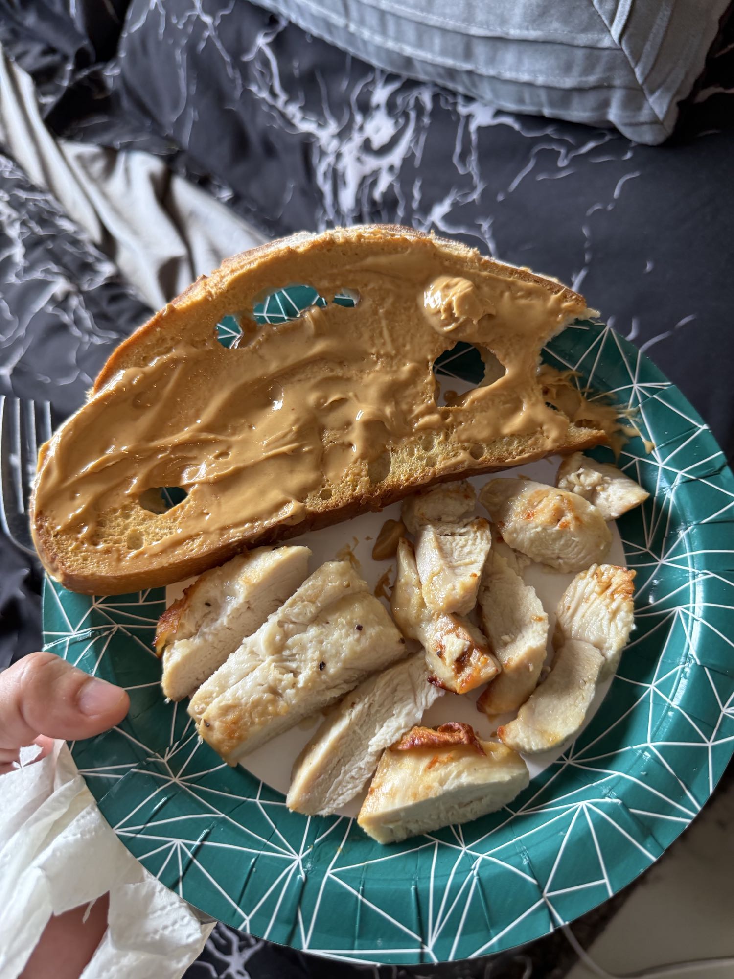 Pan con crema y pollo
