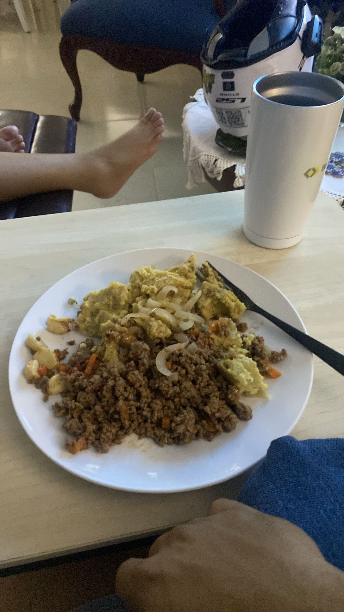 carne molida con huevo