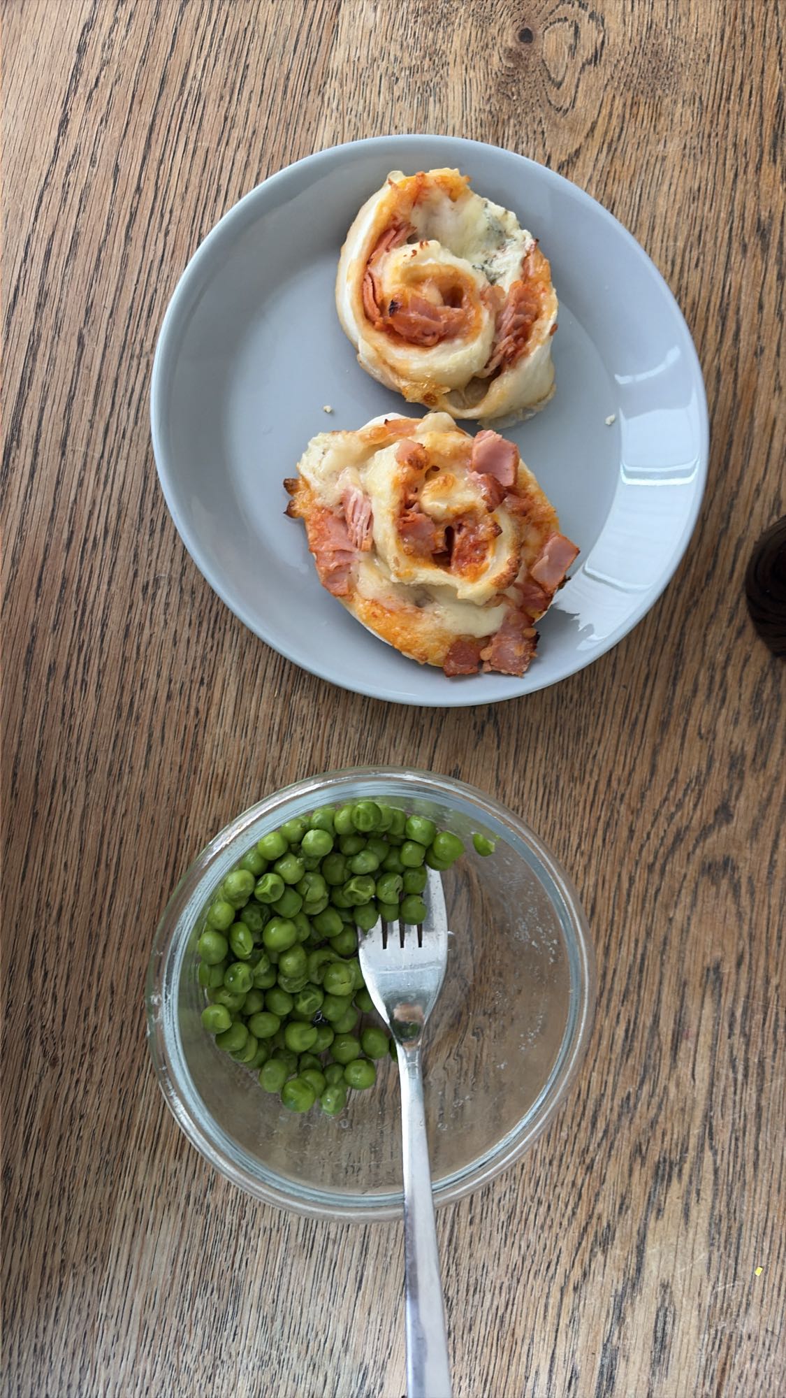 Pizzabullar med ärtor
