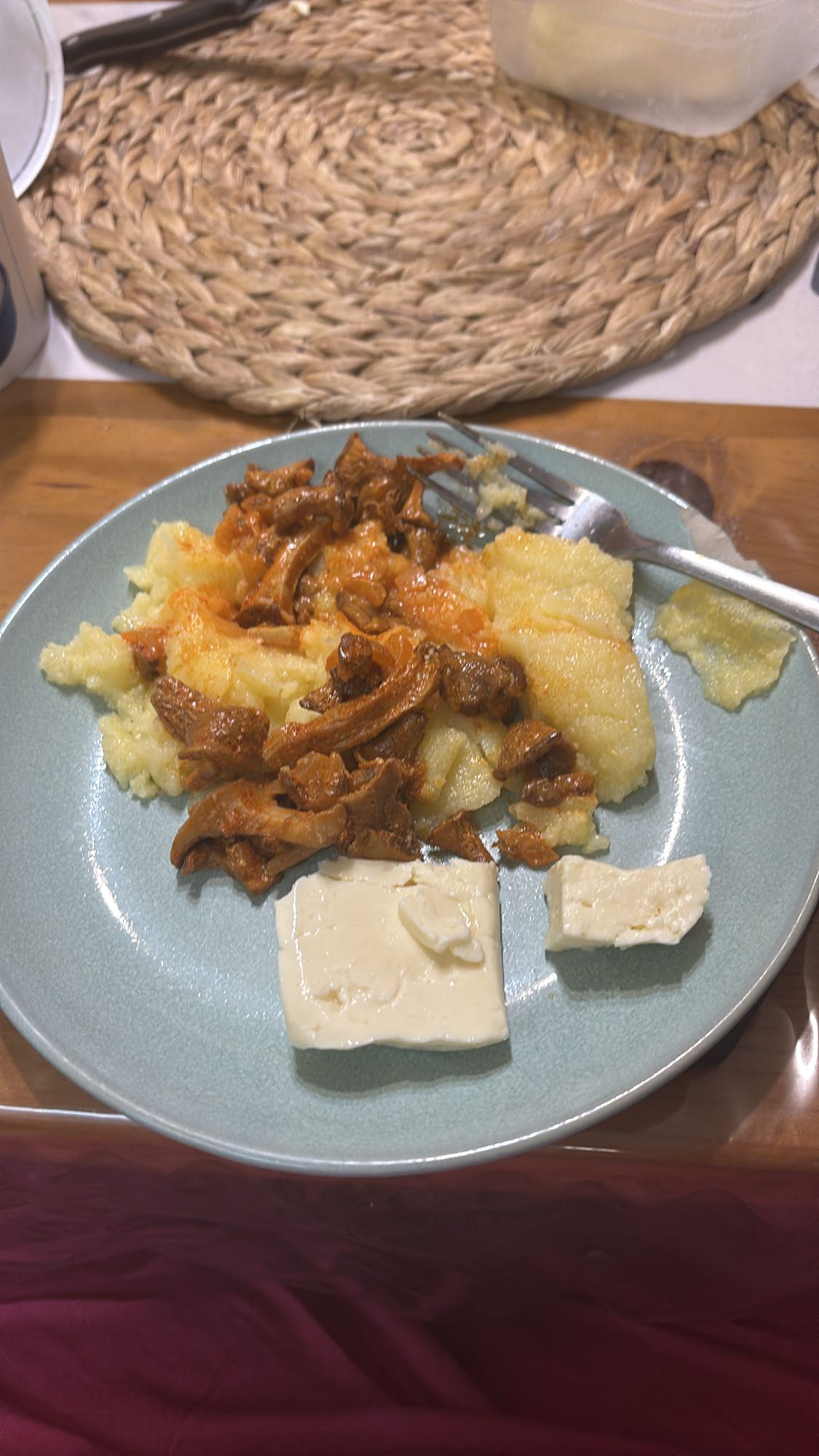 Krumpli gombával sajttal