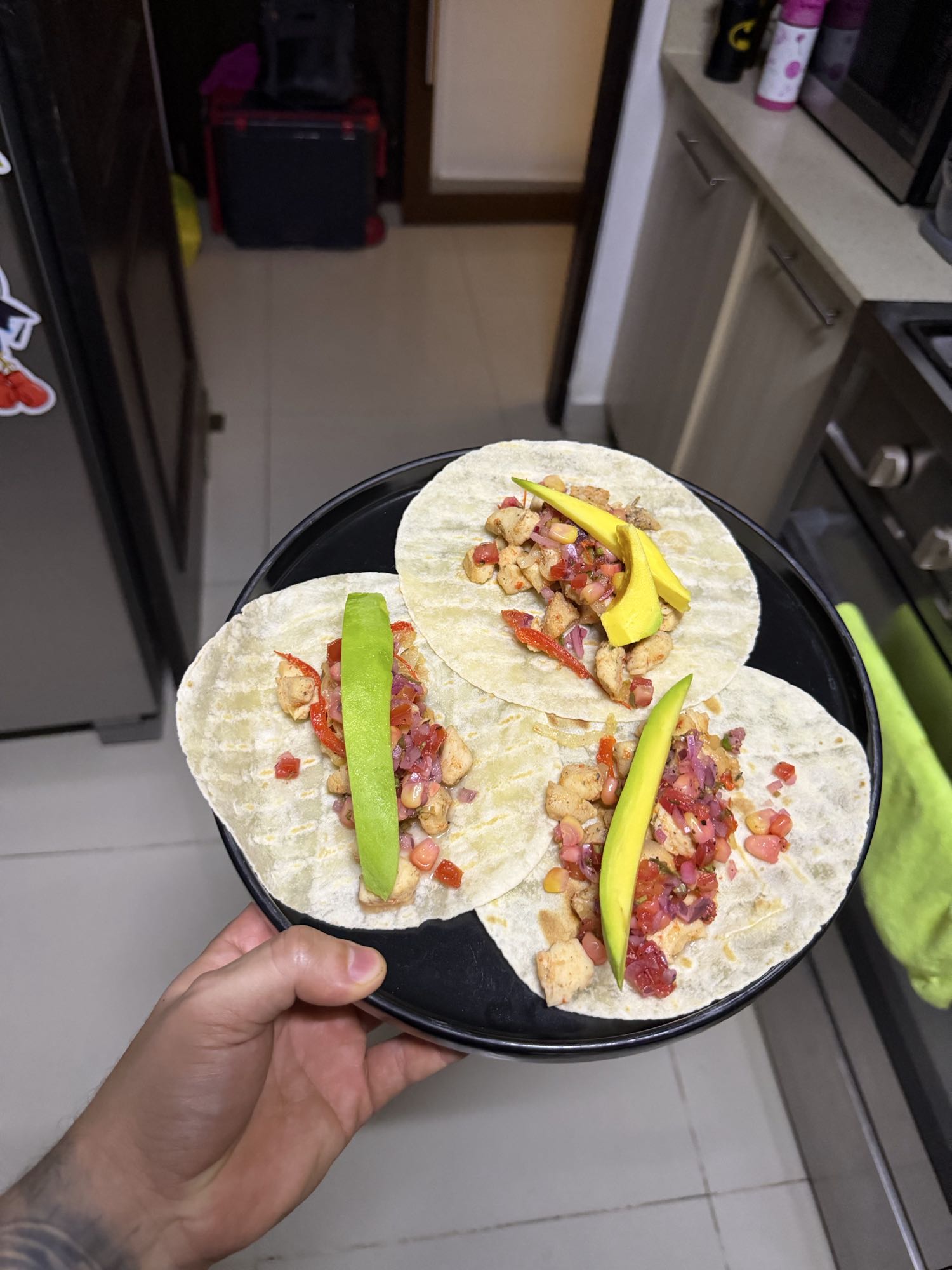 tacos de pollo con aguacate