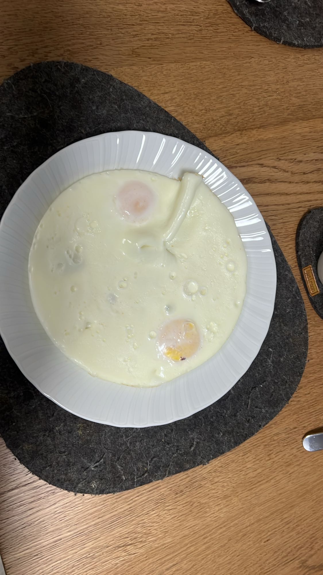 Uova con formaggio