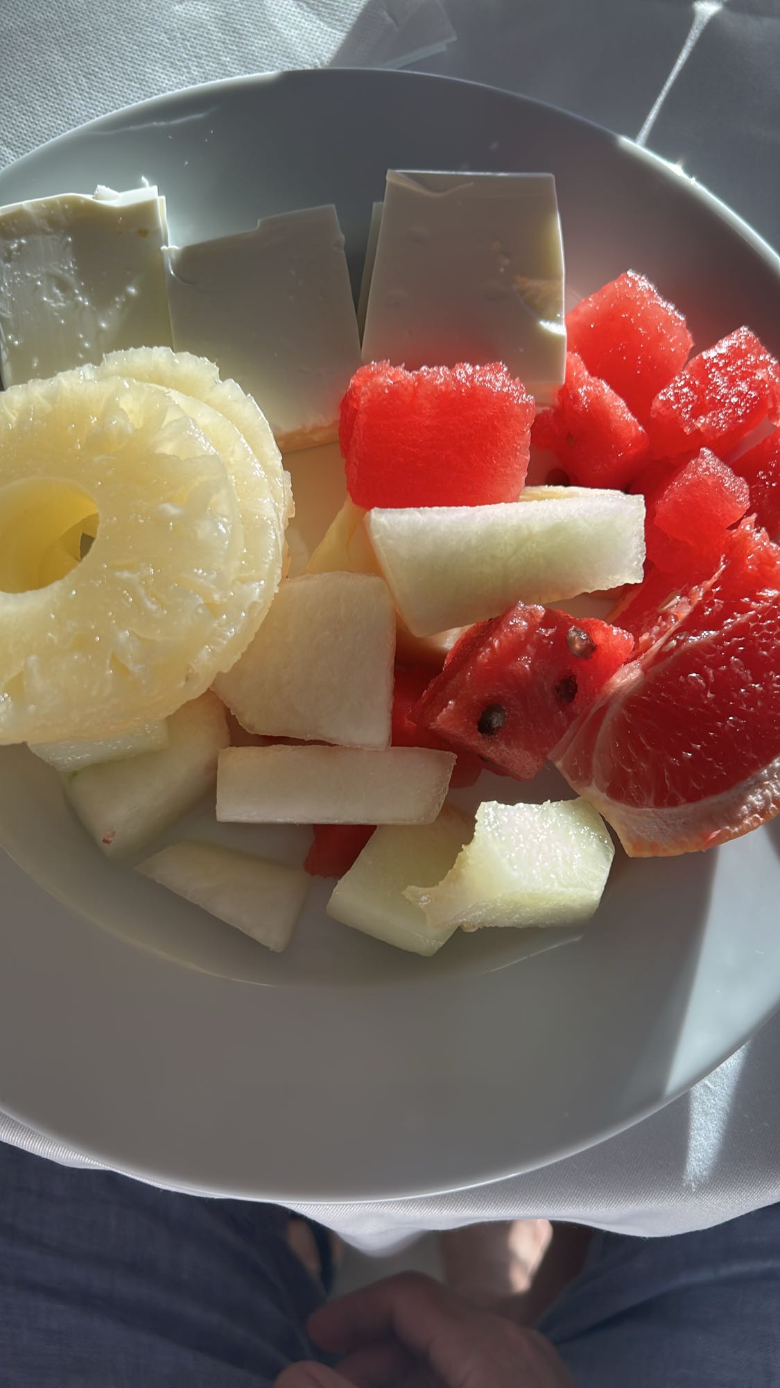 plato de frutas y queso
