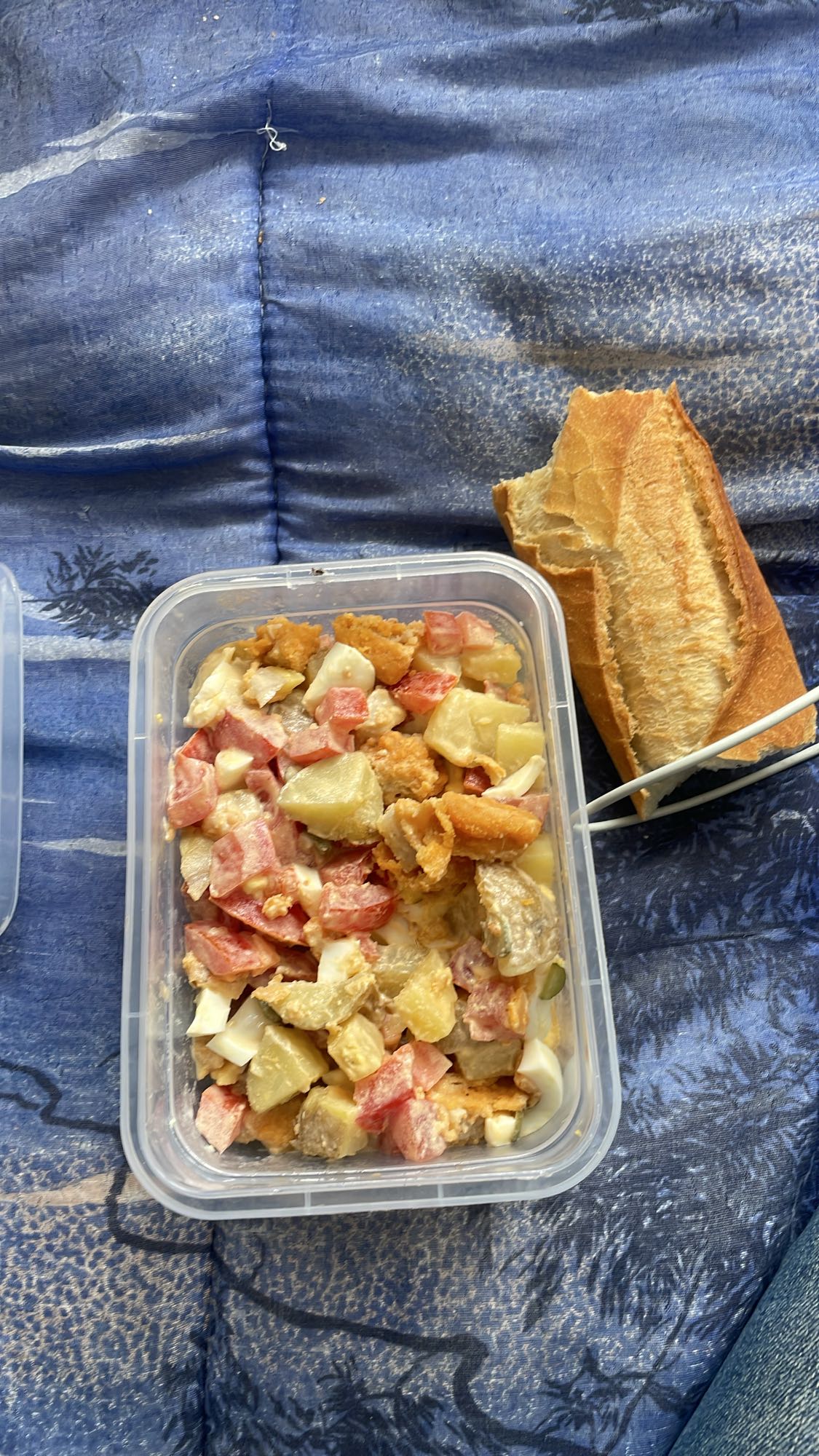 Salade composée au pain