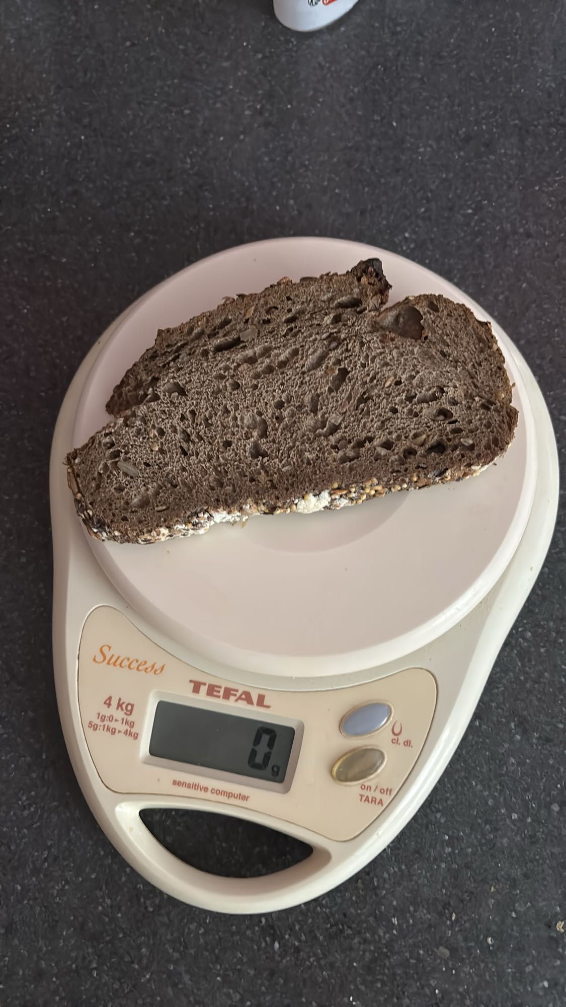 Tartine de pain noir
